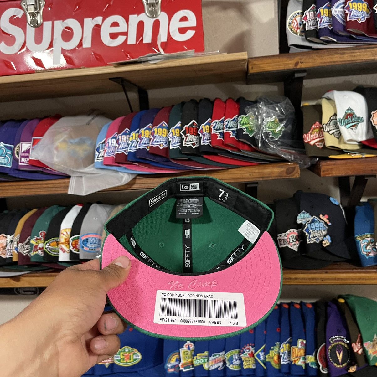 Hat Club × New Era × Supreme Supreme new era exclusive fitted Size ONE SIZE - 3 Thumbnail