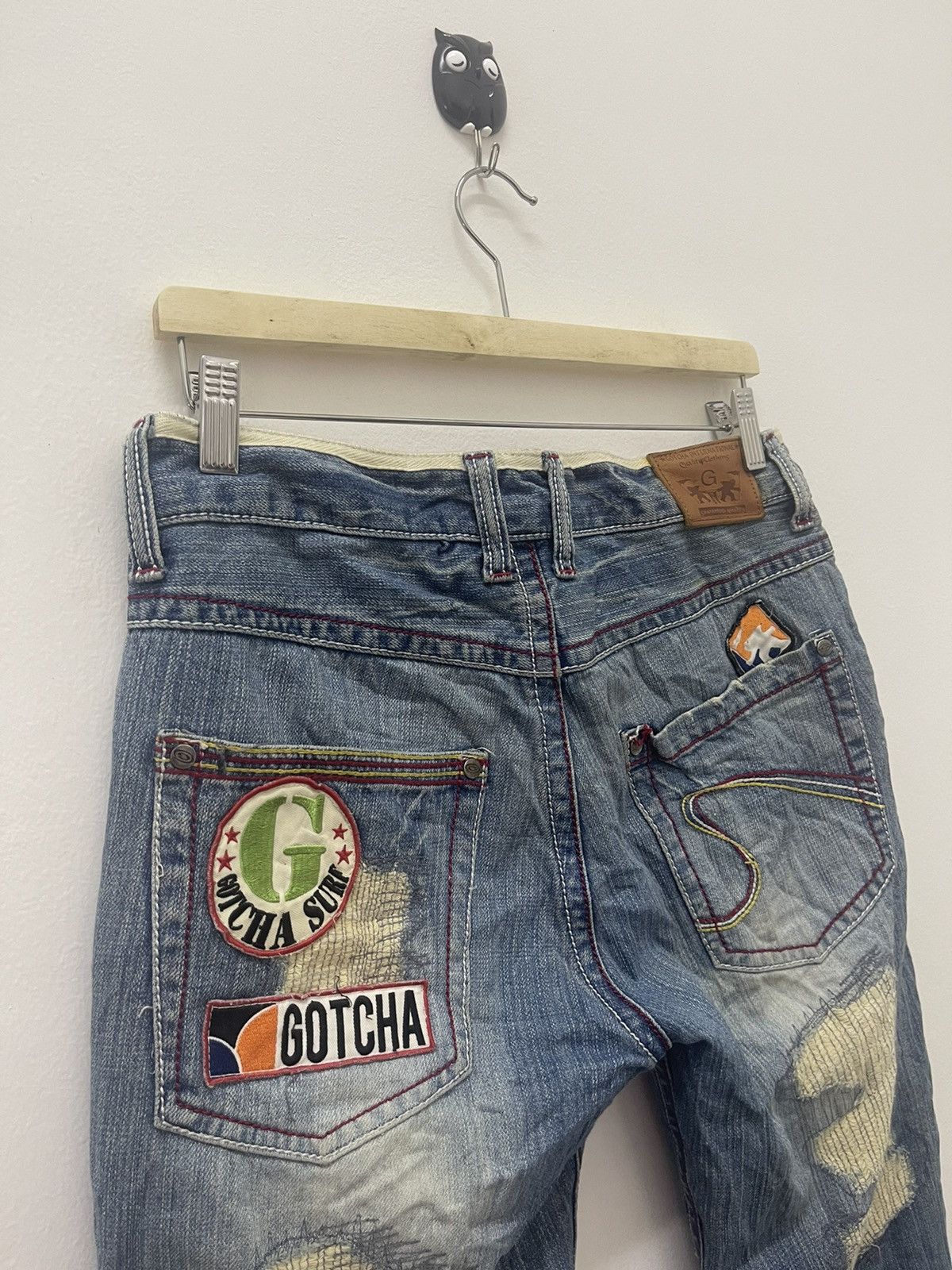 Gotcha Rare Vintage GOTCHA Patches Distressed Thrashed Denim Jeans Size US 32 / EU 48 - 8 Thumbnail
