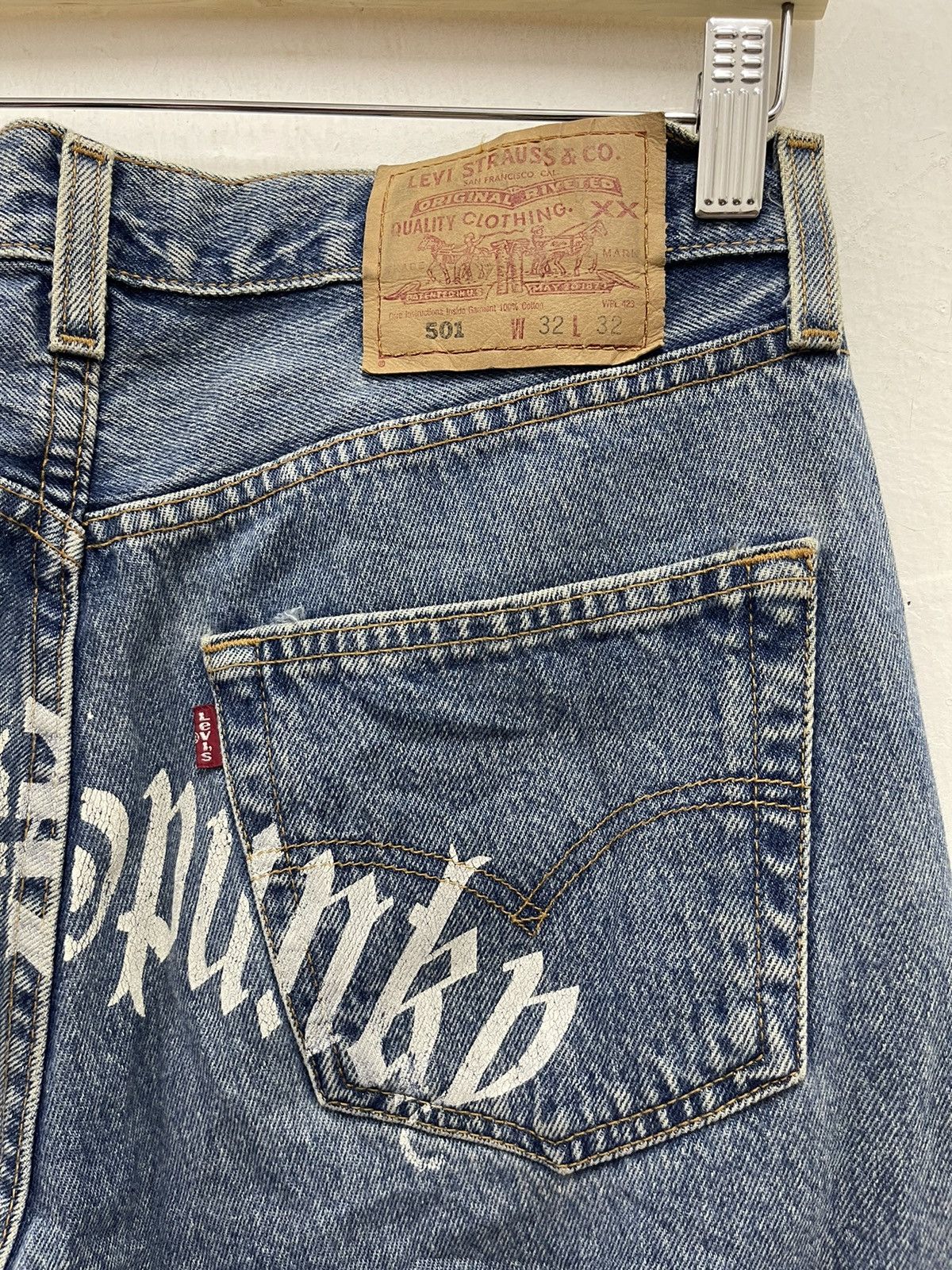 Levi's Rare Vintage LEVIS 501 x BUZZ SPUNKY Distressed Denim Jeans Size US 32 / EU 48 - 13 Thumbnail