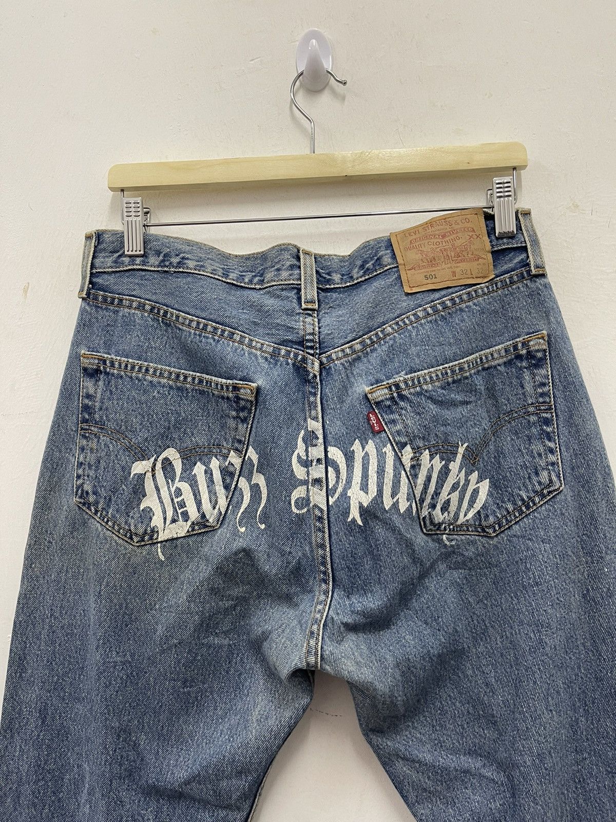 Levi's Rare Vintage LEVIS 501 x BUZZ SPUNKY Distressed Denim Jeans Size US 32 / EU 48 - 12 Thumbnail