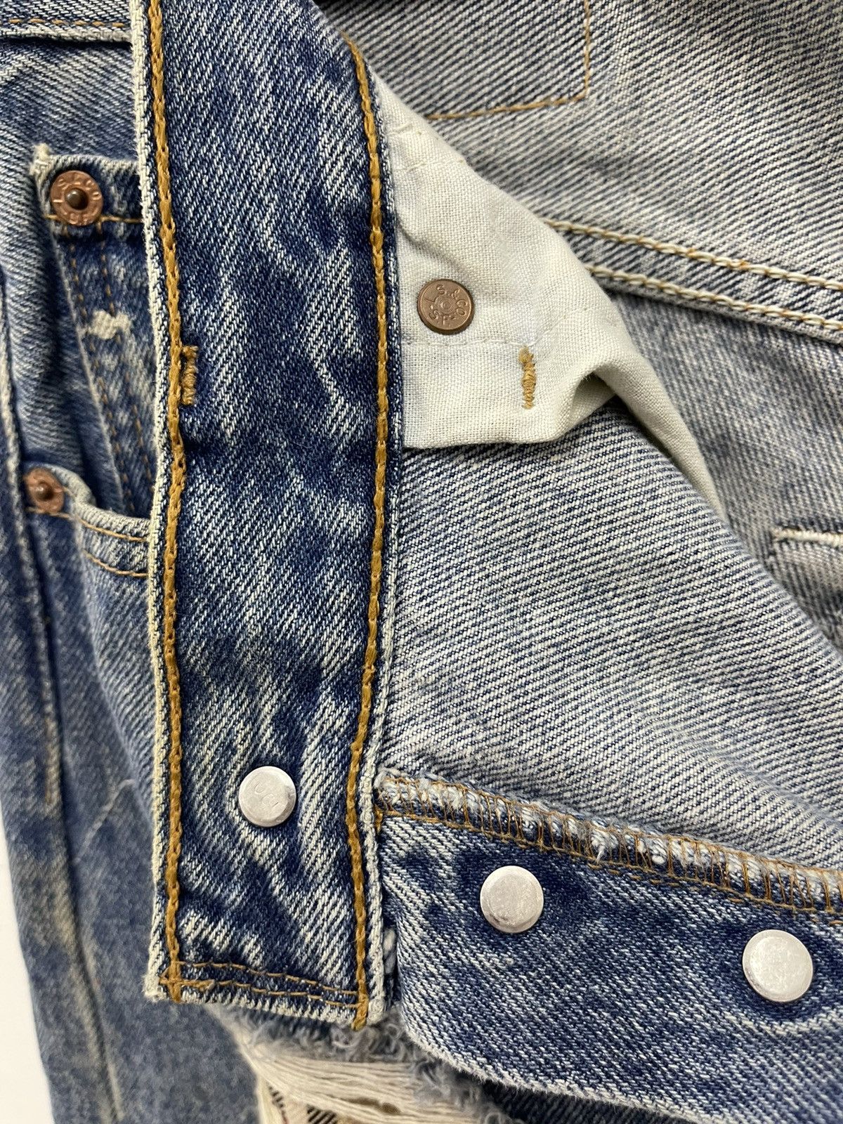 Levi's Rare Vintage LEVIS 501 x BUZZ SPUNKY Distressed Denim Jeans Size US 32 / EU 48 - 8 Thumbnail