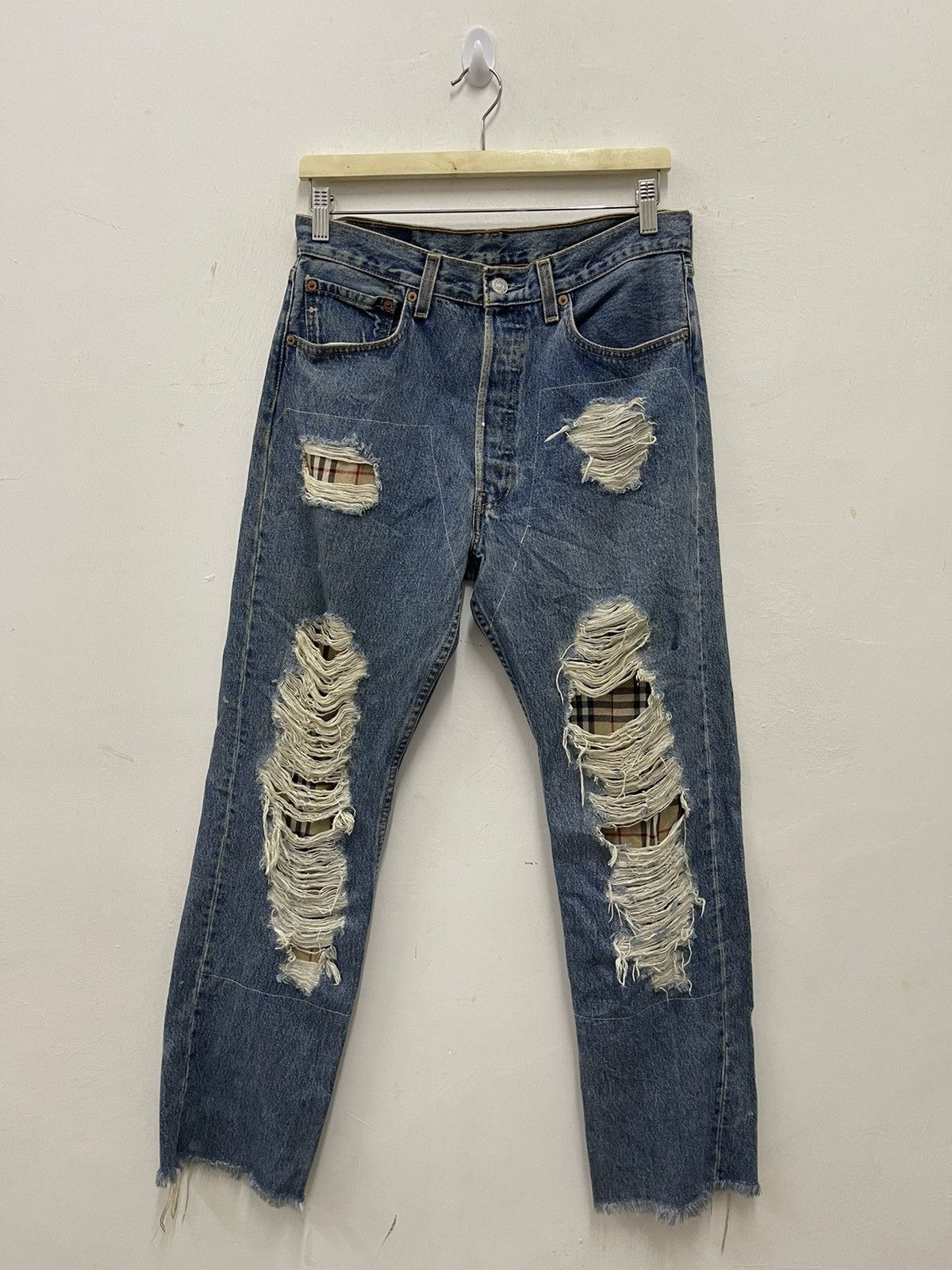 Levi's Rare Vintage LEVIS 501 x BUZZ SPUNKY Distressed Denim Jeans Size US 32 / EU 48 - 1 Thumbnail