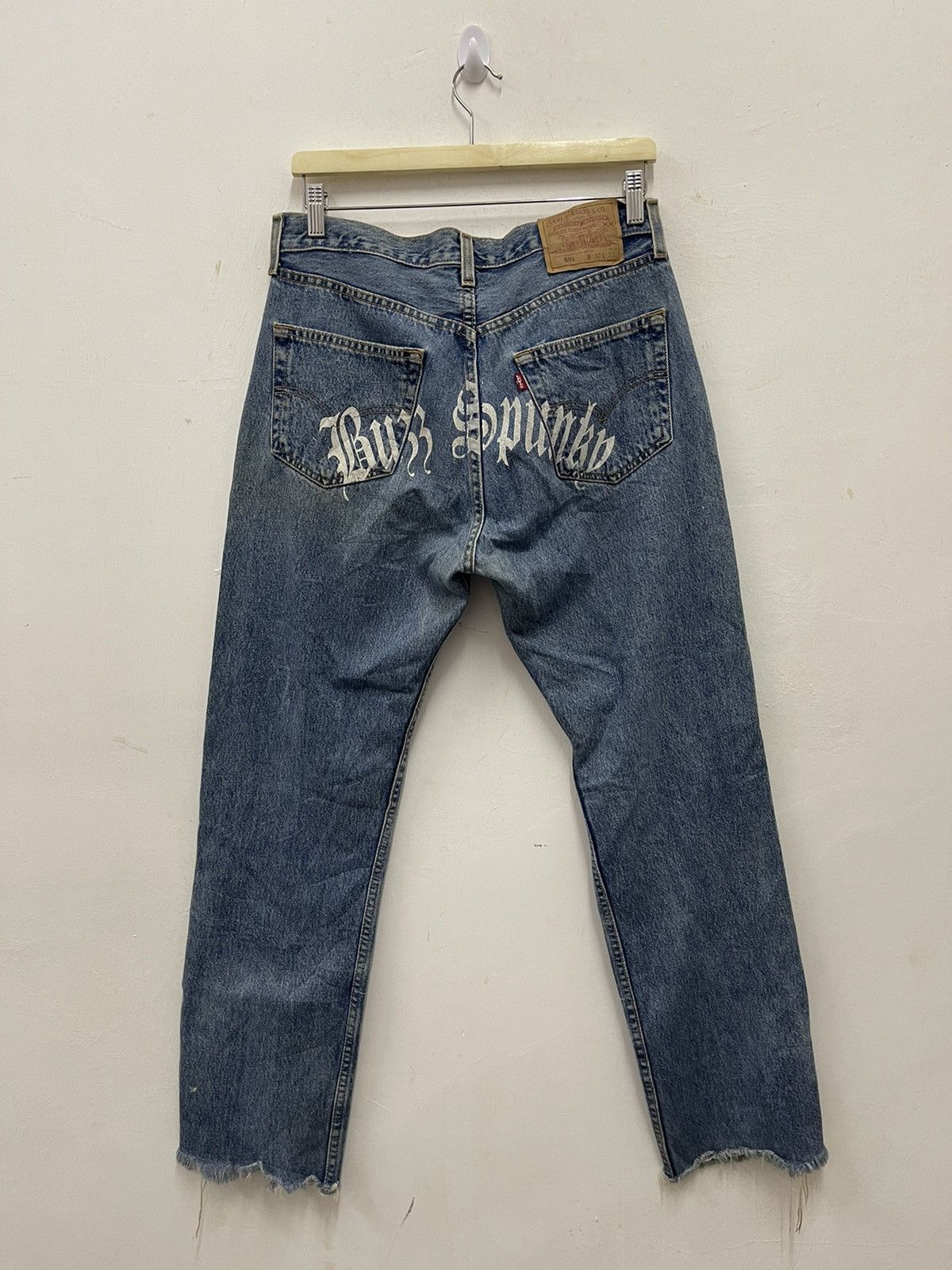 Levi's Rare Vintage LEVIS 501 x BUZZ SPUNKY Distressed Denim Jeans Size US 32 / EU 48 - 9 Thumbnail