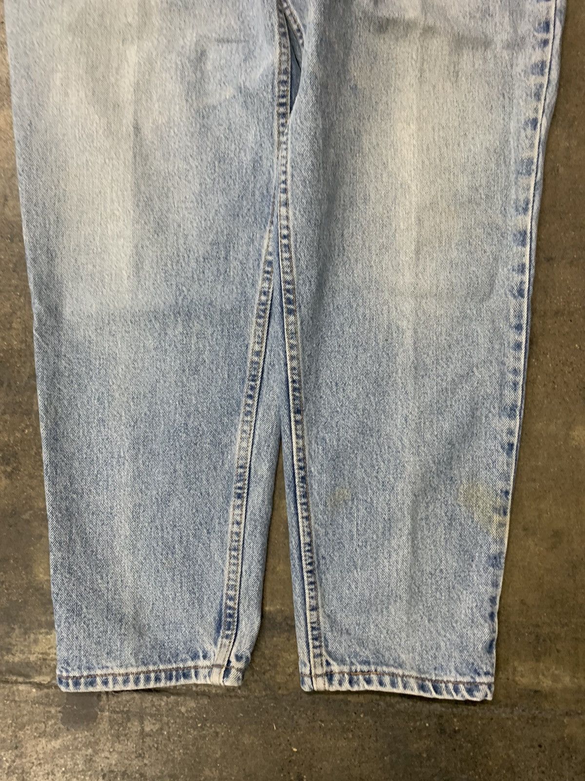 Jean × Levi's × Vintage Vintage Levi’s 550 Relaxed Faded Fit Made in USA Jeans Size US 37 - 4 Thumbnail