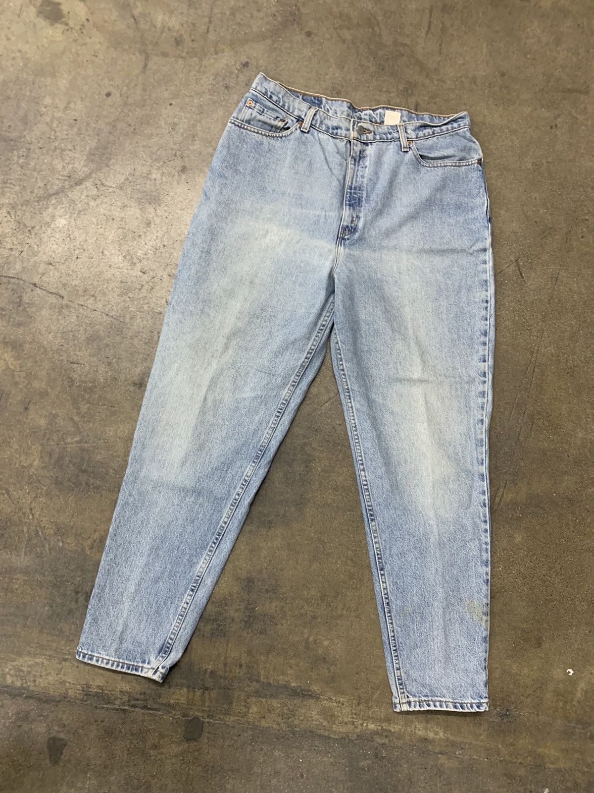 Jean × Levi's × Vintage Vintage Levi’s 550 Relaxed Faded Fit Made in USA Jeans Size US 37 - 1 Thumbnail