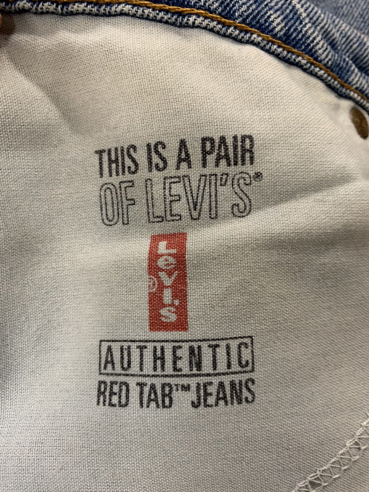 Jean × Levi's × Vintage Vintage Levi’s 550 Relaxed Faded Fit Made in USA Jeans Size US 37 - 10 Thumbnail