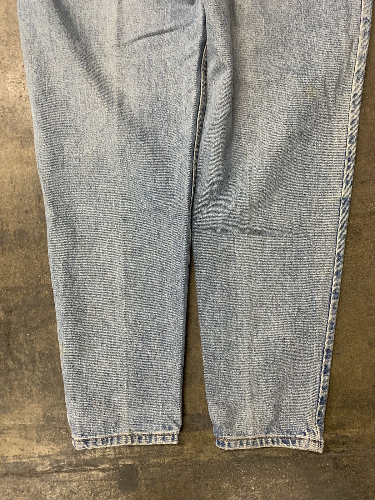 Jean × Levi's × Vintage Vintage Levi’s 550 Relaxed Faded Fit Made in USA Jeans Size US 37 - 7 Thumbnail