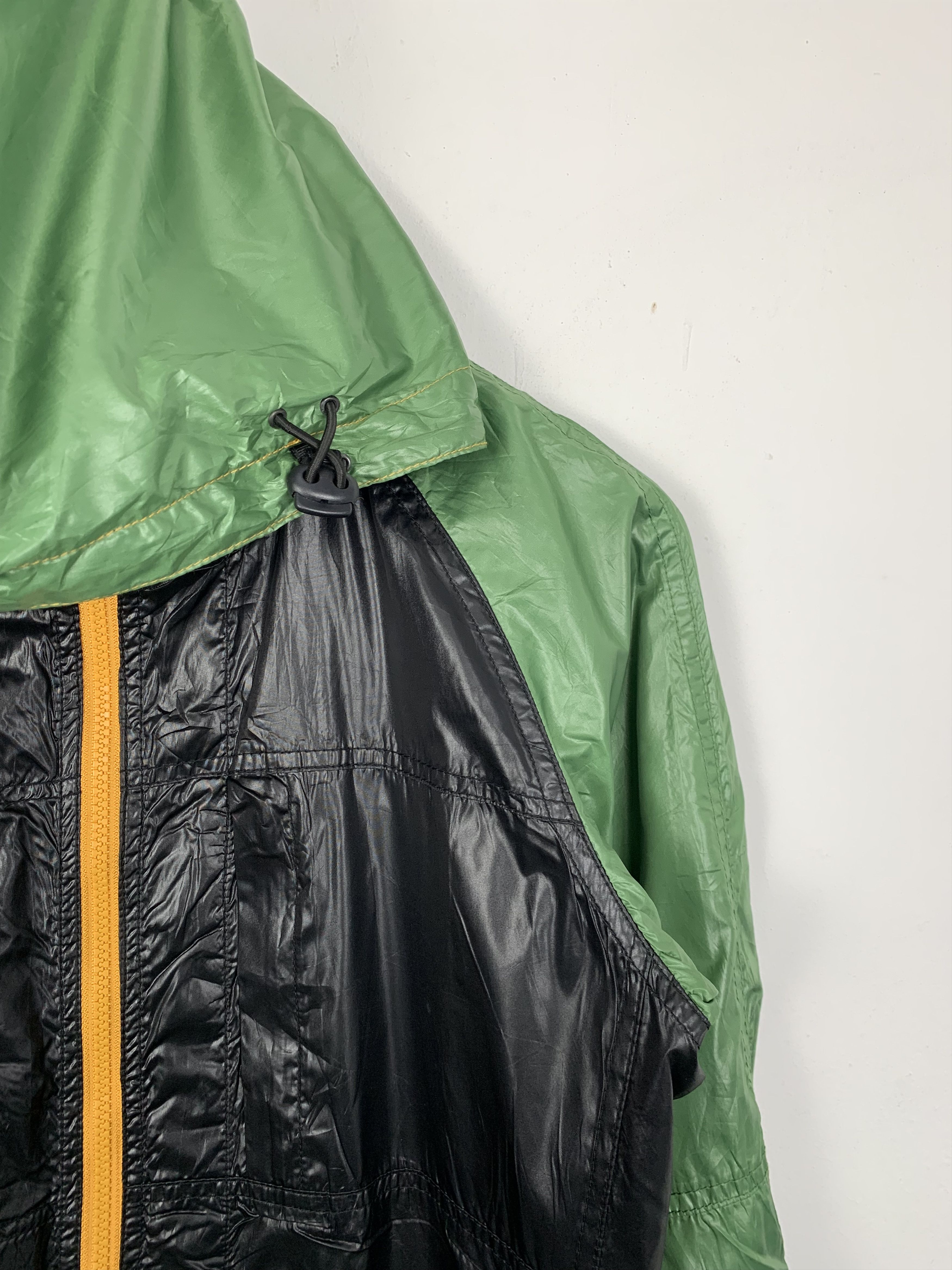 Avirex Vintage AVIREX Hoodie Windbreaker Jacket J0689 Size US S / EU 44-46 / 1 - 4 Thumbnail