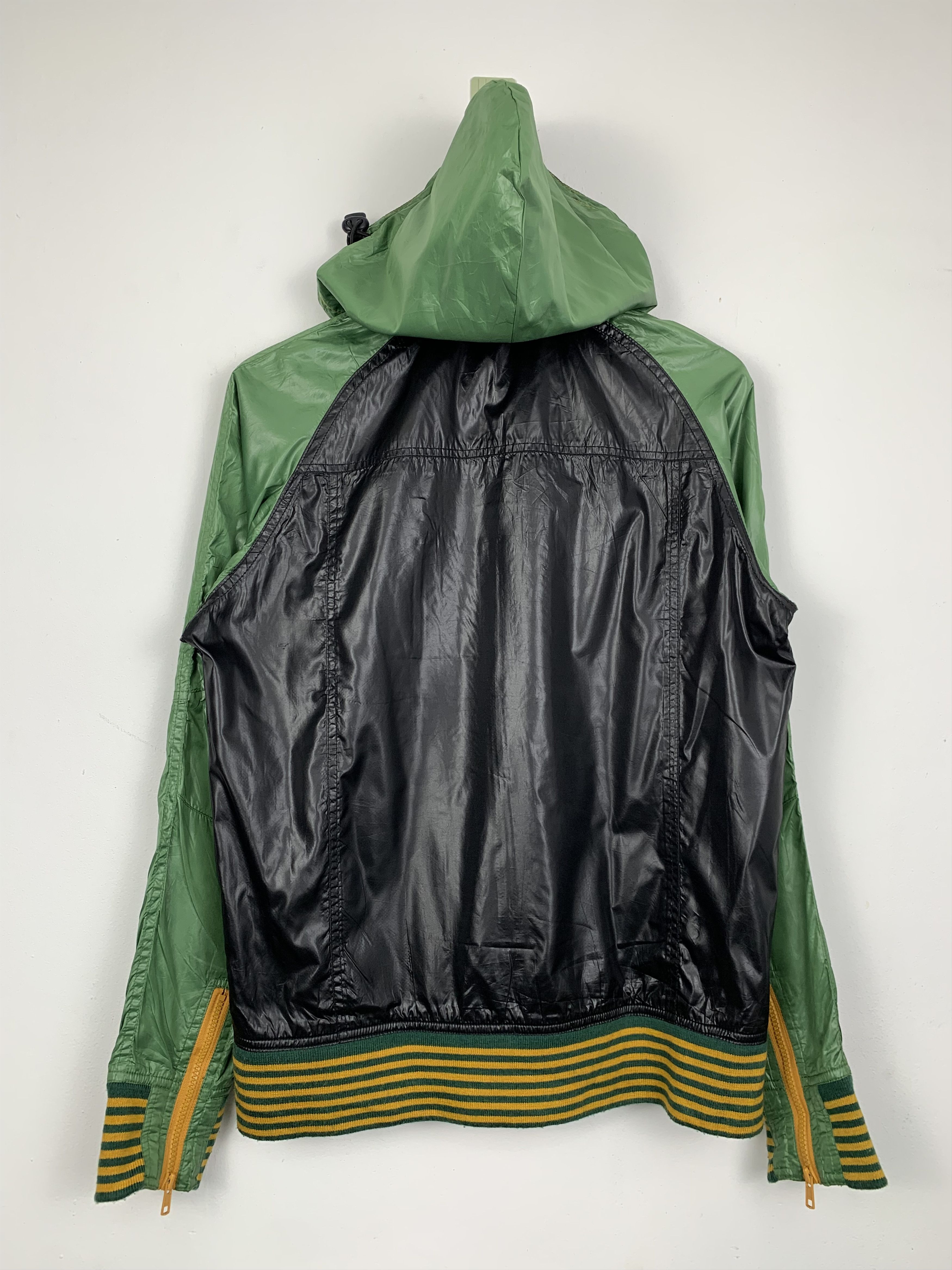 Avirex Vintage AVIREX Hoodie Windbreaker Jacket J0689 Size US S / EU 44-46 / 1 - 8 Thumbnail