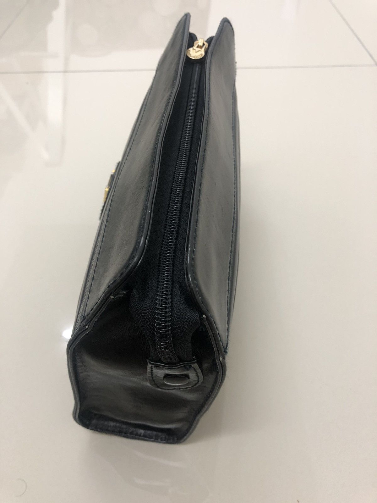 Valentino Rare Vintage VALENTINO Embossed Clutch Bag Size ONE SIZE - 3 Thumbnail