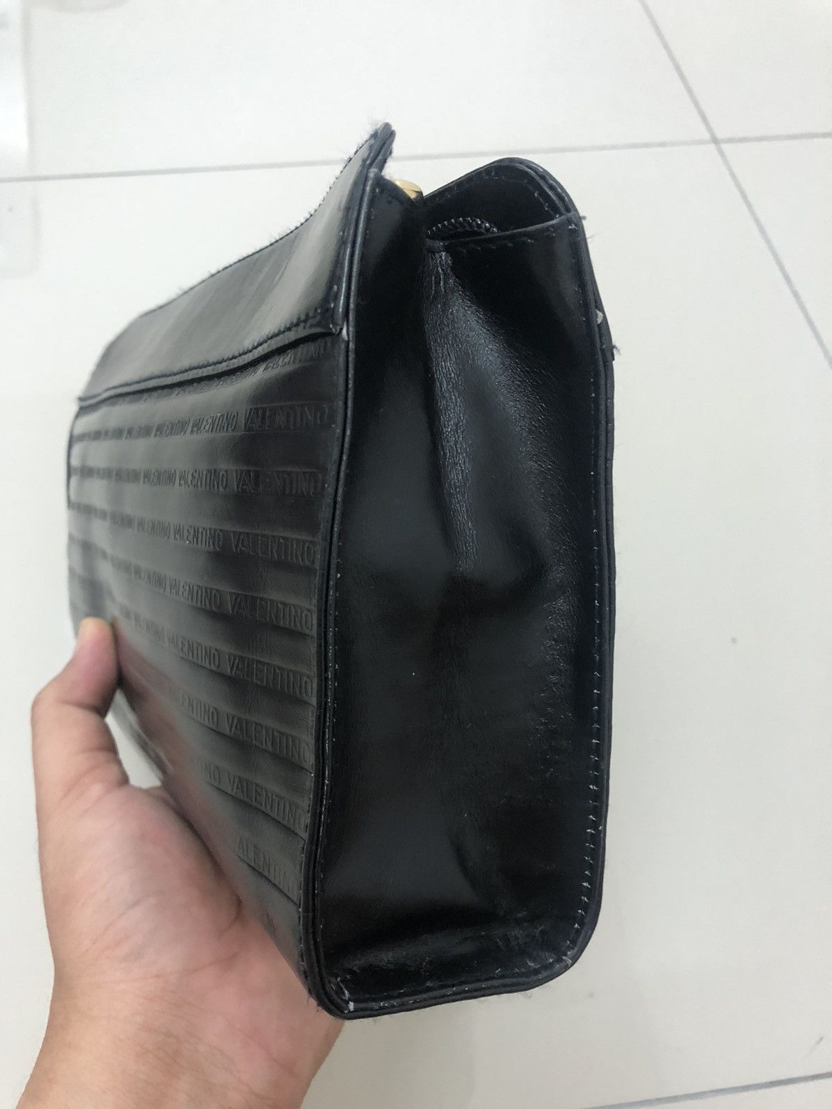 Valentino Rare Vintage VALENTINO Embossed Clutch Bag Size ONE SIZE - 5 Thumbnail