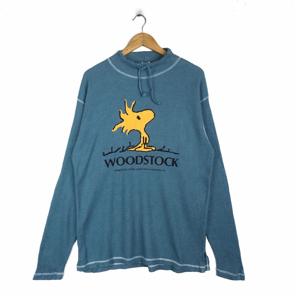 image of Cartoon Network x Peanuts Vintage Woodstock Peanuts Snoopy Cartoon Long Sleeve in Blue (Size Large)