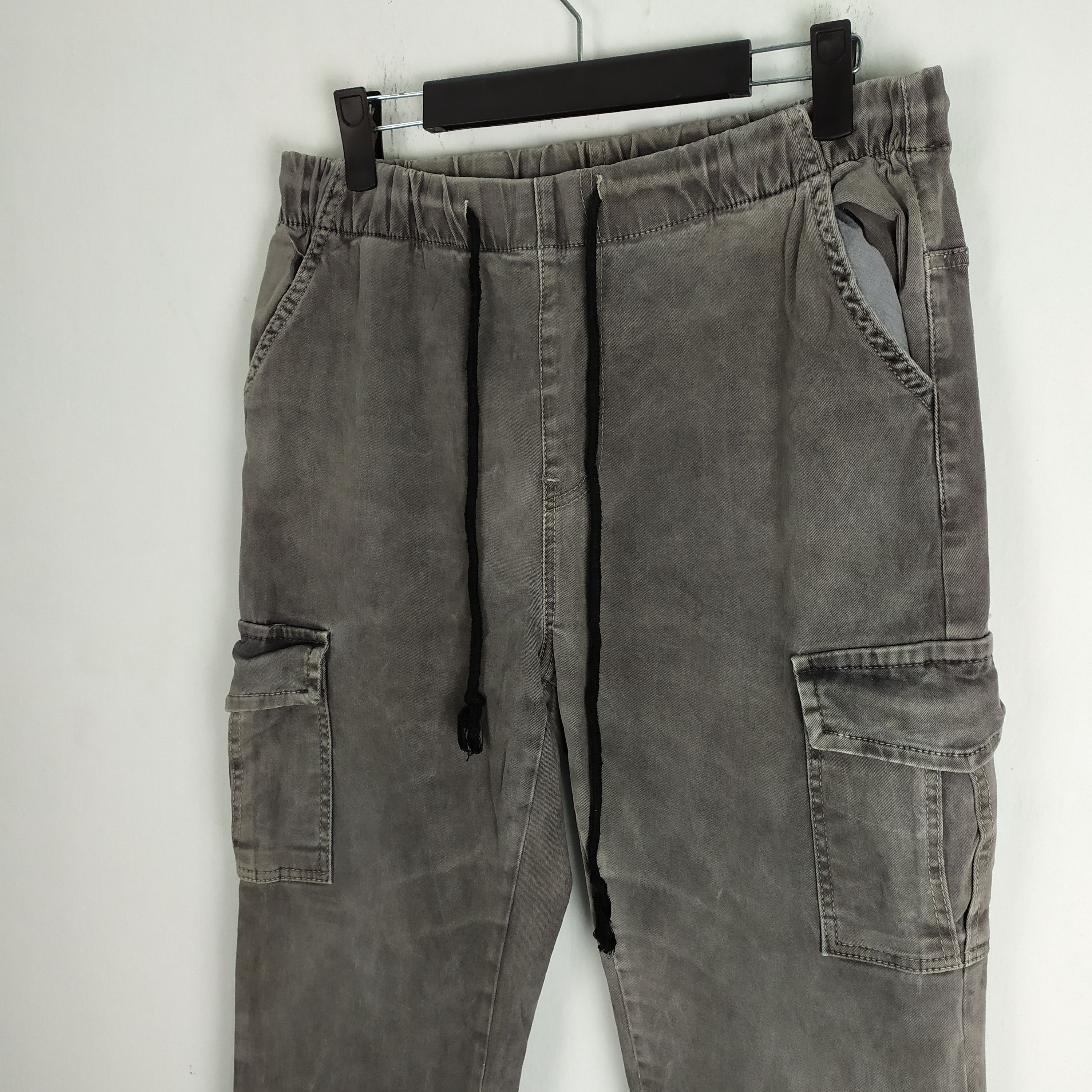 Japanese Brand JAPANESE BRAND SPRING WAIST FADED BLACK CARGO PANTS Size US 30 / EU 46 - 7 Thumbnail