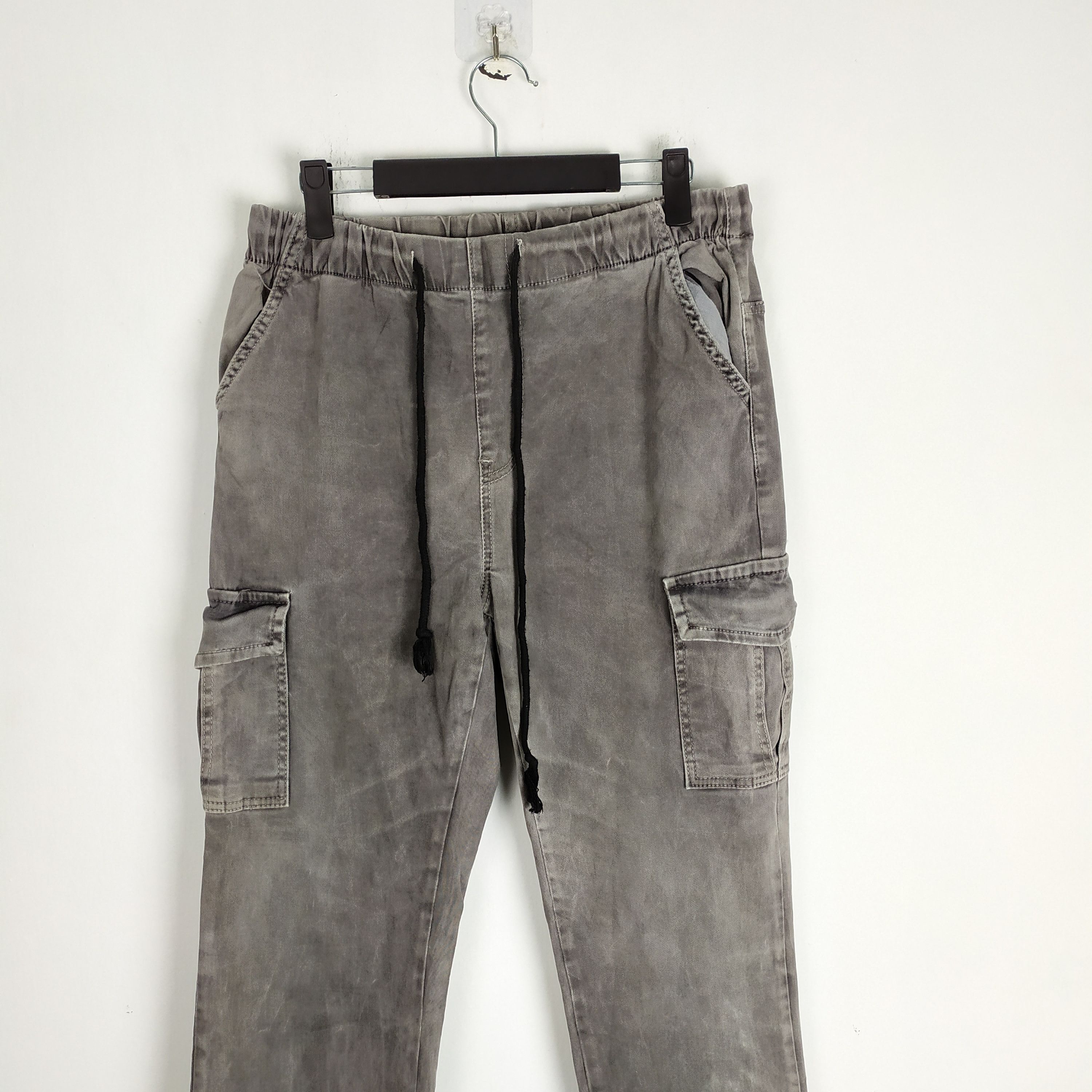 Japanese Brand JAPANESE BRAND SPRING WAIST FADED BLACK CARGO PANTS Size US 30 / EU 46 - 5 Thumbnail