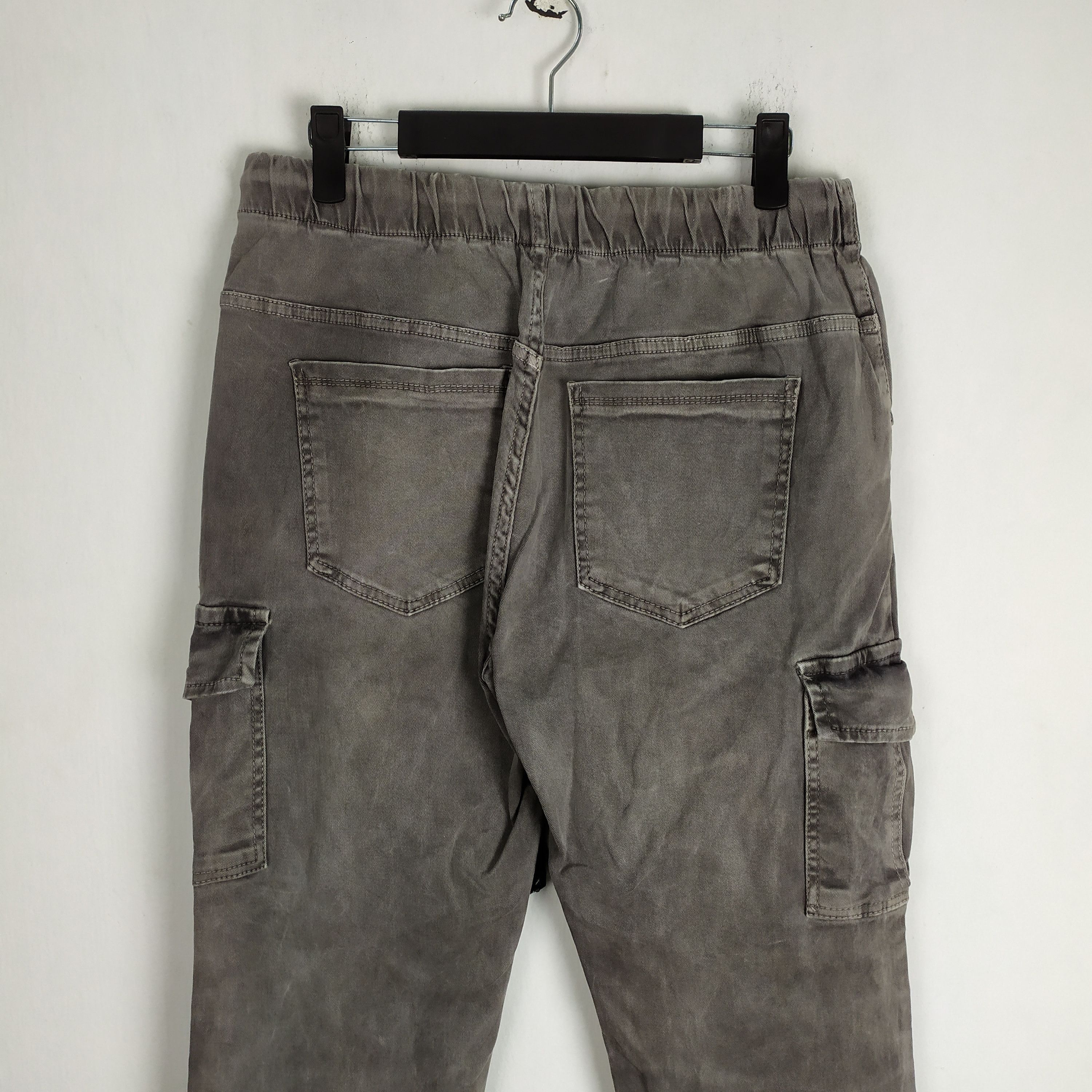 Japanese Brand JAPANESE BRAND SPRING WAIST FADED BLACK CARGO PANTS Size US 30 / EU 46 - 9 Thumbnail