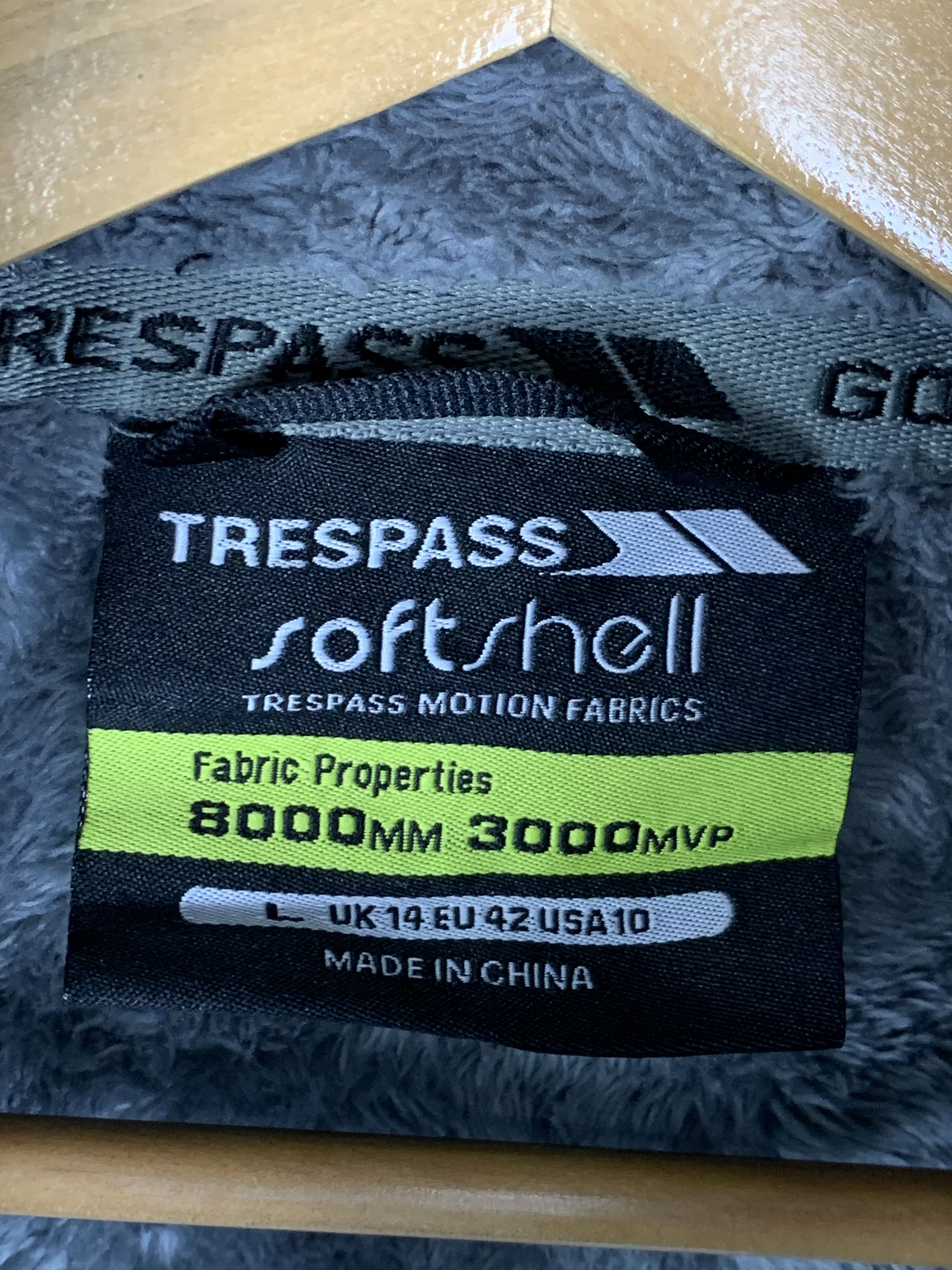 Japanese Brand TRESPASS Windbreaker Sherpa Lining Zip Hoodie Jacket Size US S / EU 44-46 / 1 - 11 Thumbnail