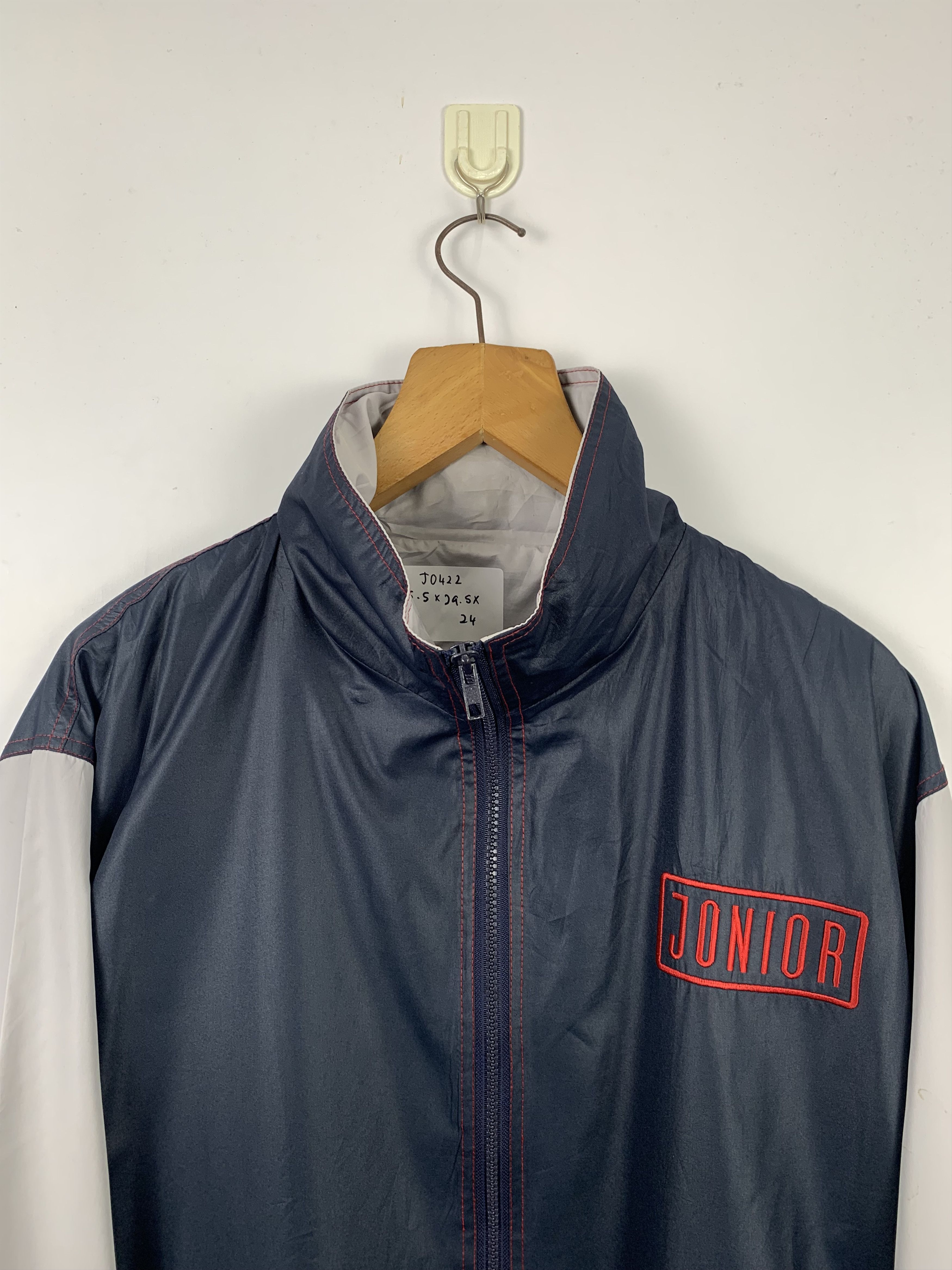 Japanese Brand Vintage JONIOR Big Logo Windbreaker Jacket J0422 Size US L / EU 52-54 / 3 - 2 Thumbnail