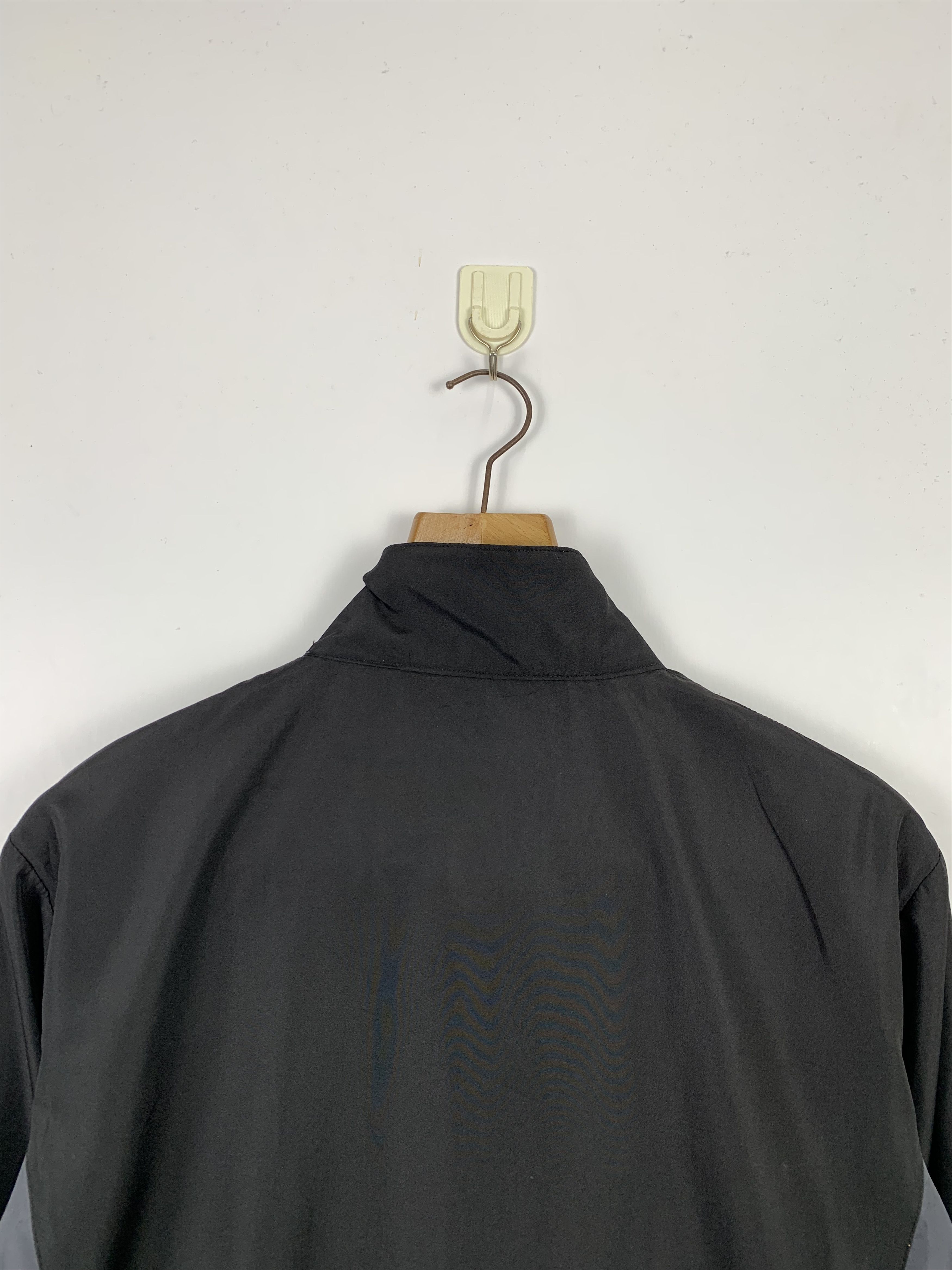 Japanese Brand Vintage Tour Stage Windbreaker Zip Up Size US S / EU 44-46 / 1 - 10 Thumbnail
