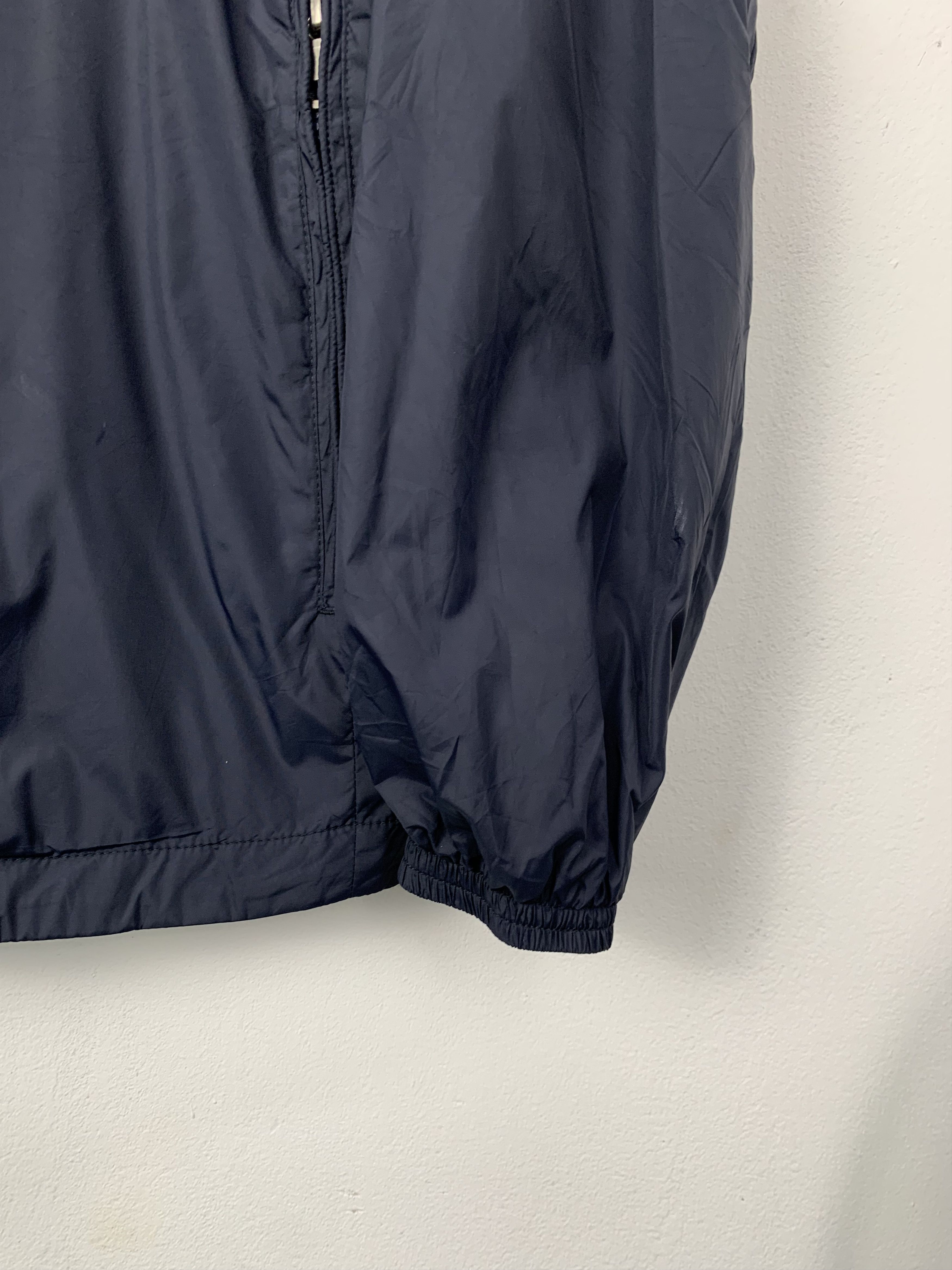 Uniqlo Vintage UNIQLO Reversible Hoodie Windbreaker Jacket J0639 Size US S / EU 44-46 / 1 - 3 Thumbnail