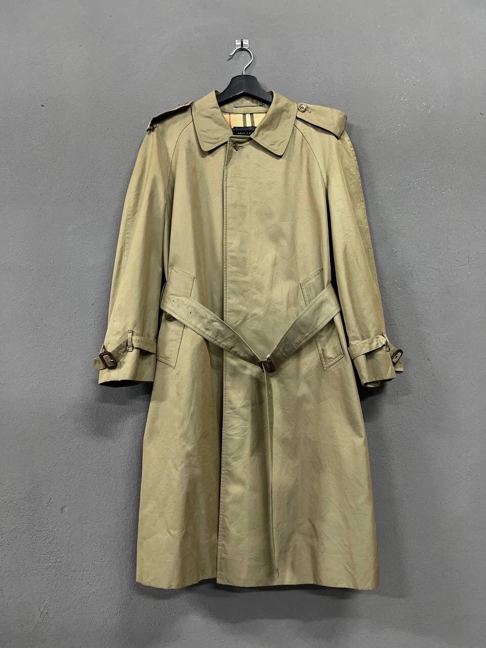 Burberry BURBERRYS’ TRENCH COAT NOVACHECK LINED Size US M / EU 48-50 / 2 - 4 Thumbnail
