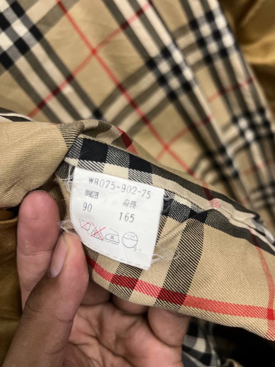 Burberry BURBERRYS’ TRENCH COAT NOVACHECK LINED Size US M / EU 48-50 / 2 - 17 Thumbnail