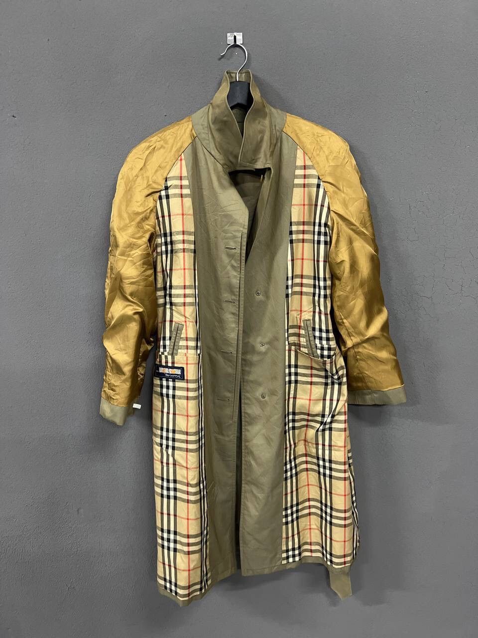 Burberry BURBERRYS’ TRENCH COAT NOVACHECK LINED Size US M / EU 48-50 / 2 - 11 Thumbnail