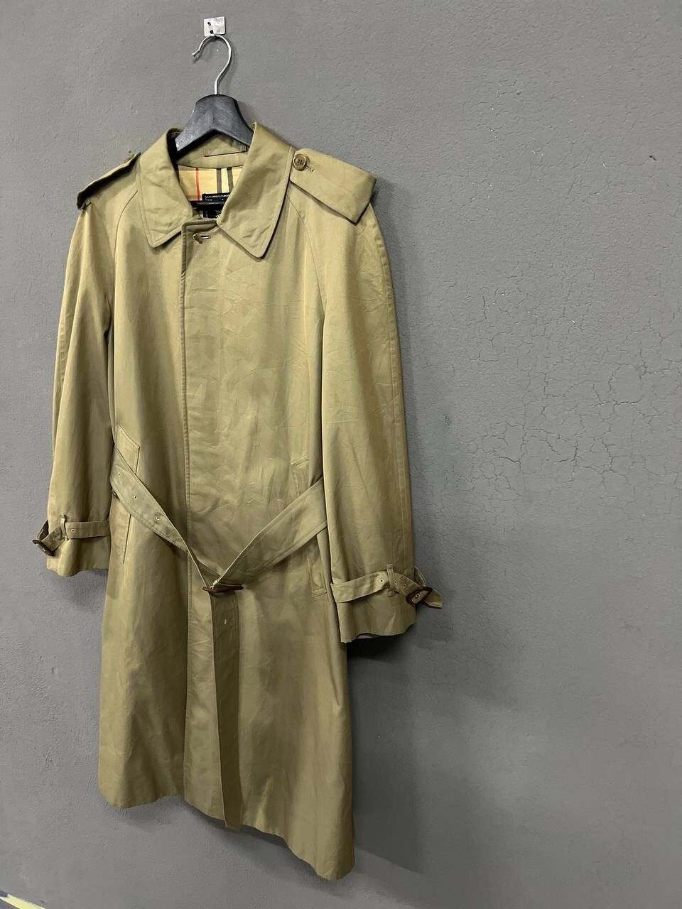 Burberry BURBERRYS’ TRENCH COAT NOVACHECK LINED Size US M / EU 48-50 / 2 - 3 Thumbnail