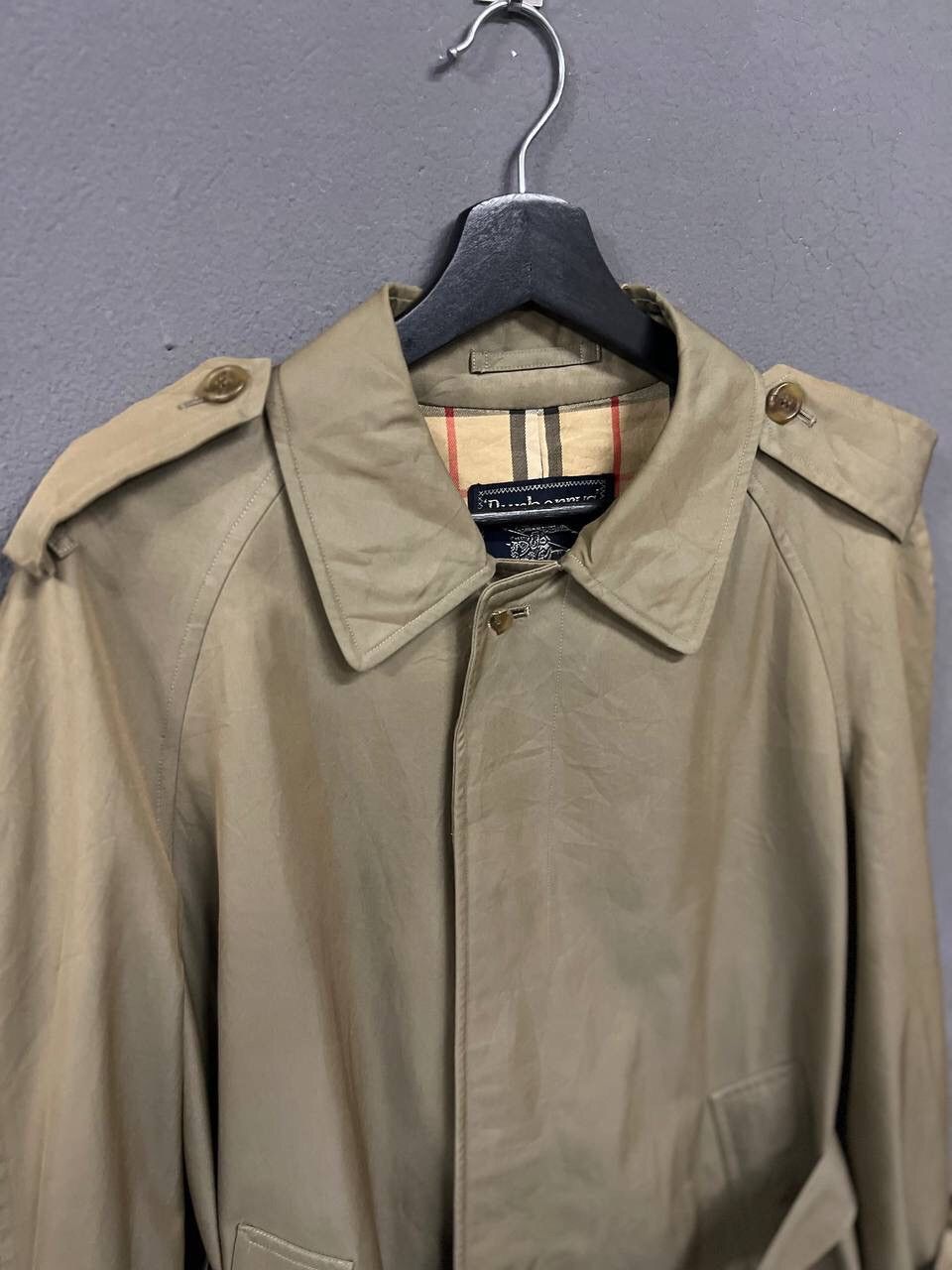 Burberry BURBERRYS’ TRENCH COAT NOVACHECK LINED Size US M / EU 48-50 / 2 - 5 Thumbnail