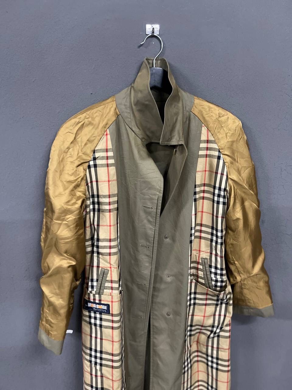 Burberry BURBERRYS’ TRENCH COAT NOVACHECK LINED Size US M / EU 48-50 / 2 - 12 Thumbnail