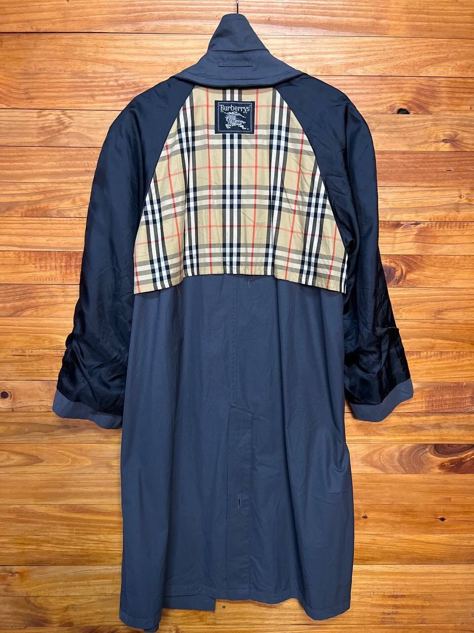 Burberry BURBERRYS OVERCOAT NOVACHECK LINED Size US XL / EU 56 / 4 - 15 Thumbnail