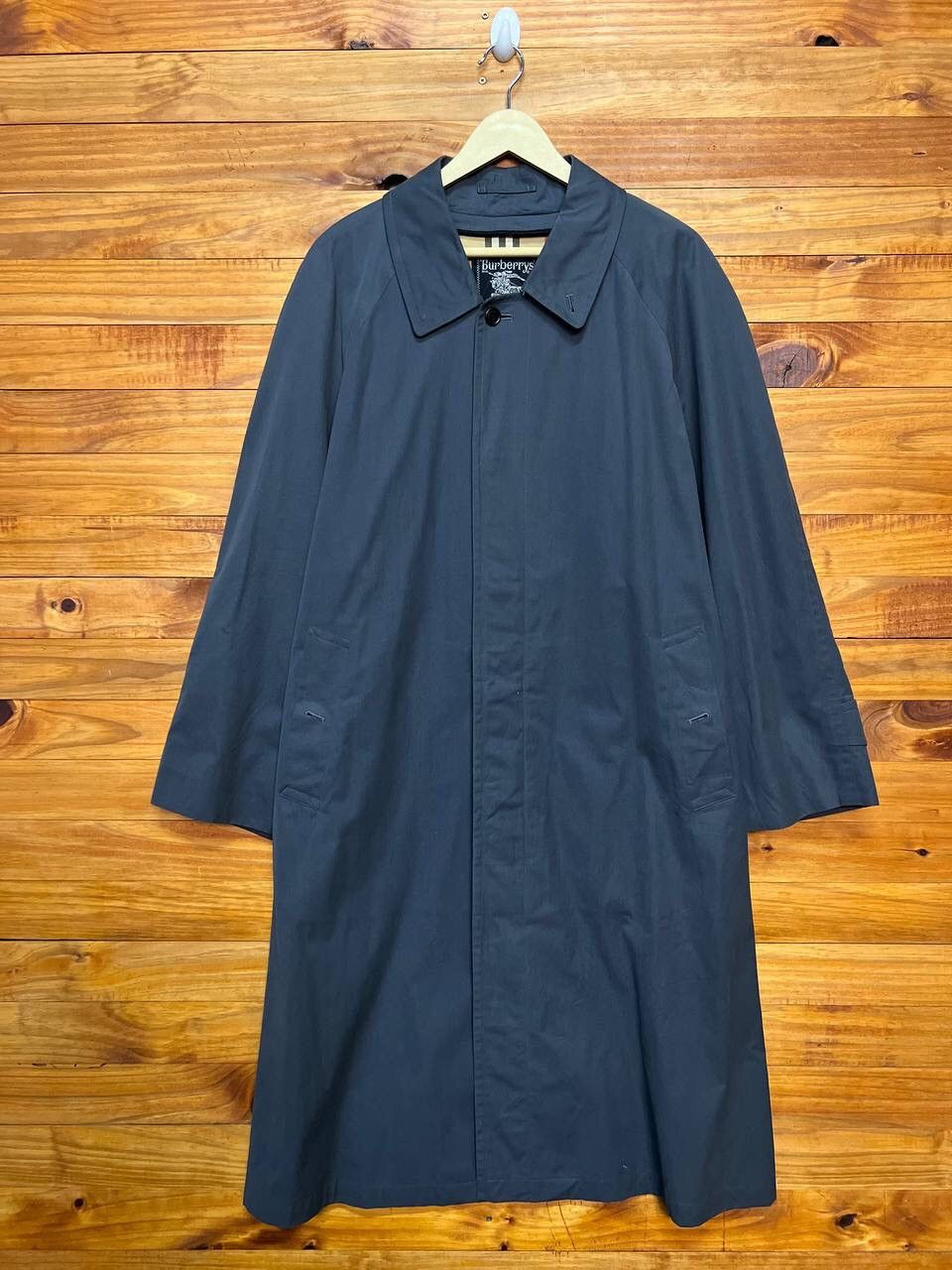 Burberry BURBERRYS OVERCOAT NOVACHECK LINED Size US XL / EU 56 / 4 - 1 Thumbnail