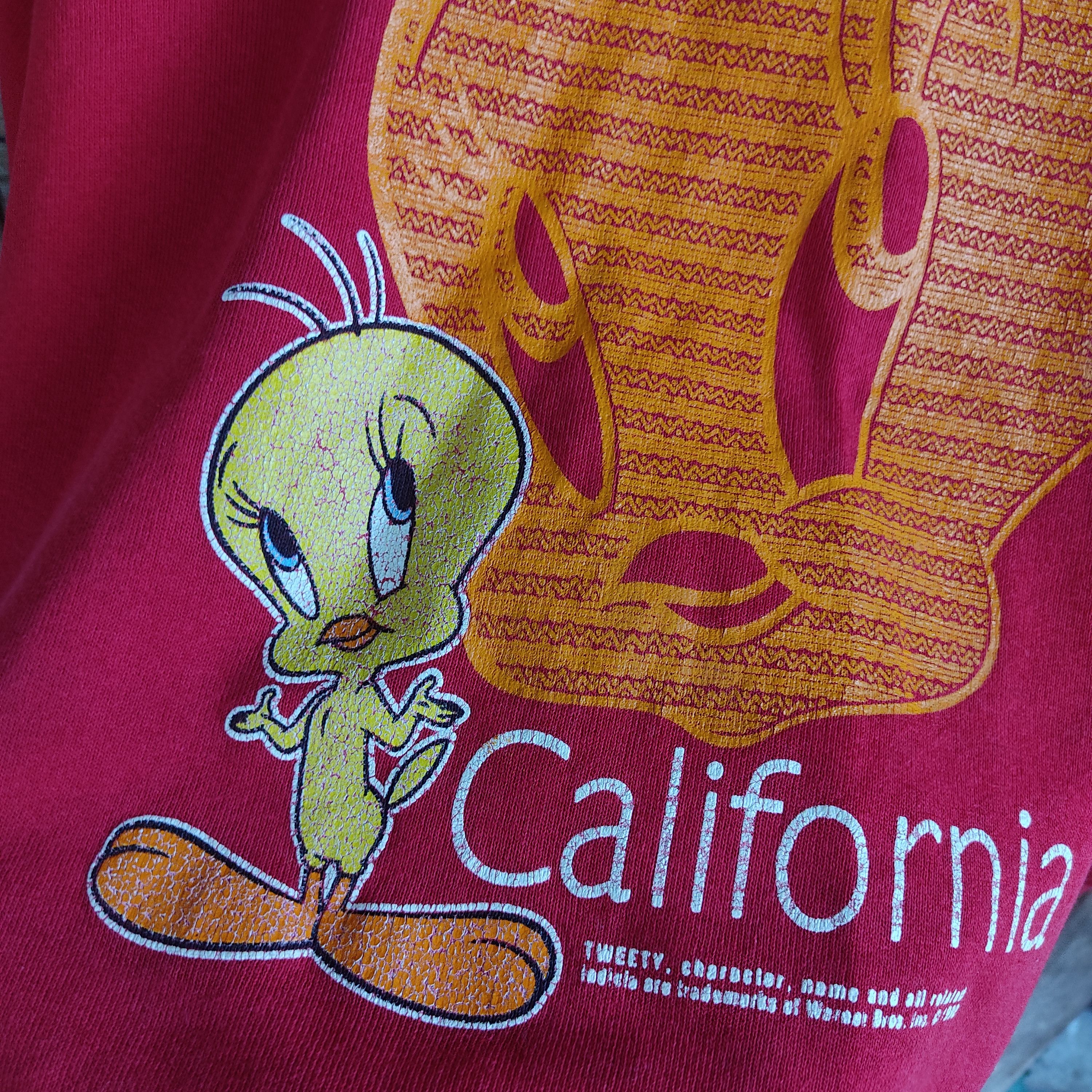 Vintage Vintage 90s Tweety Sweatshirt Size US L / EU 52-54 / 3 - 7 Thumbnail