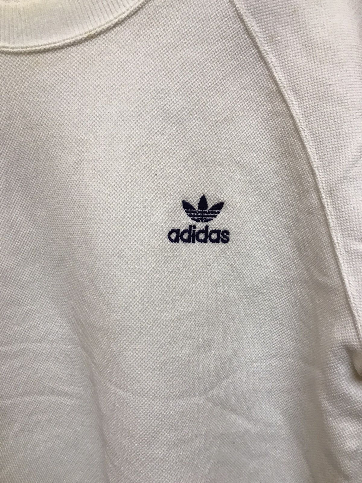 ‼️VTG ADIDAS SSHIRT 80s SIMPLE PATTERN