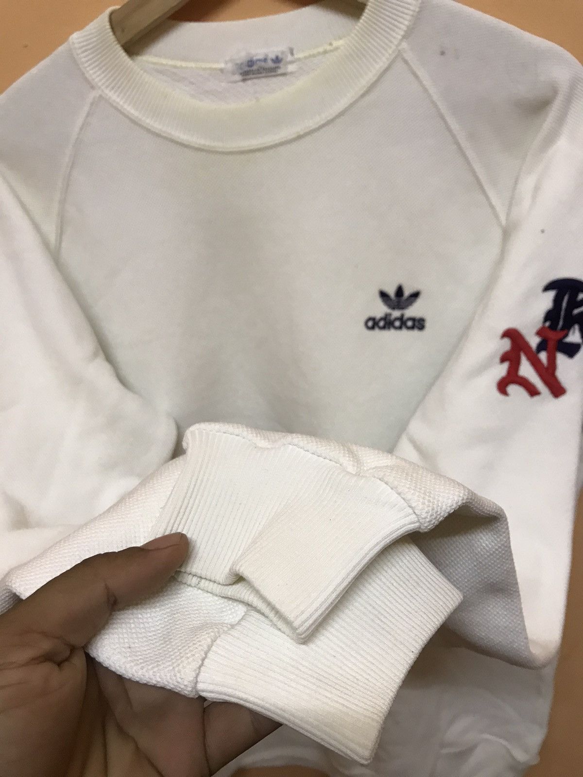 ‼️VTG ADIDAS SSHIRT 80s SIMPLE PATTERN