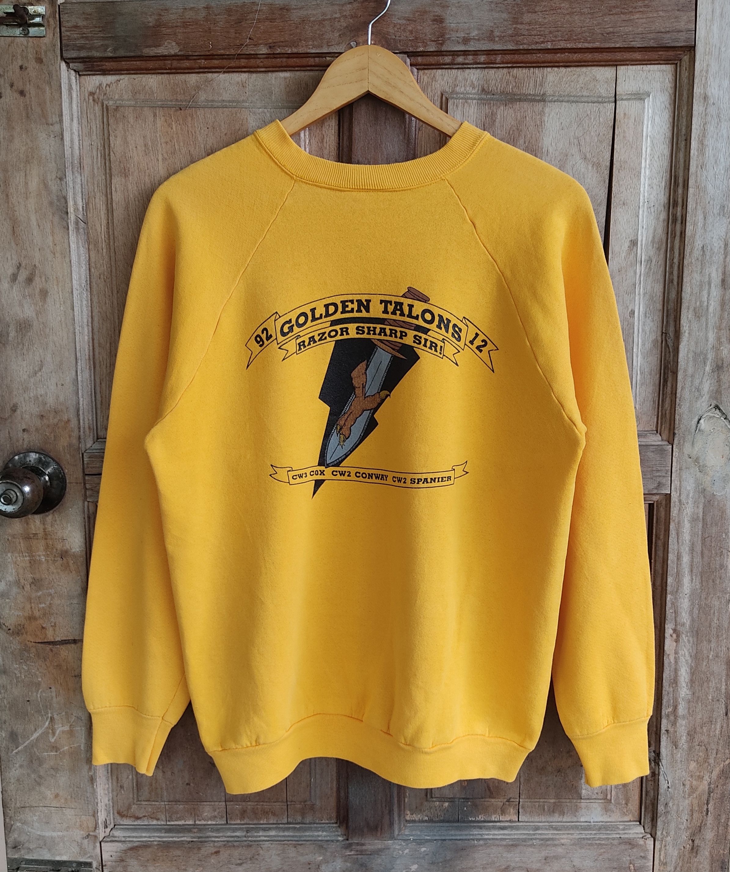 Vintage Vintage 90s Golden Talons Sweatshirt Size US M / EU 48-50 / 2 - 1 Thumbnail