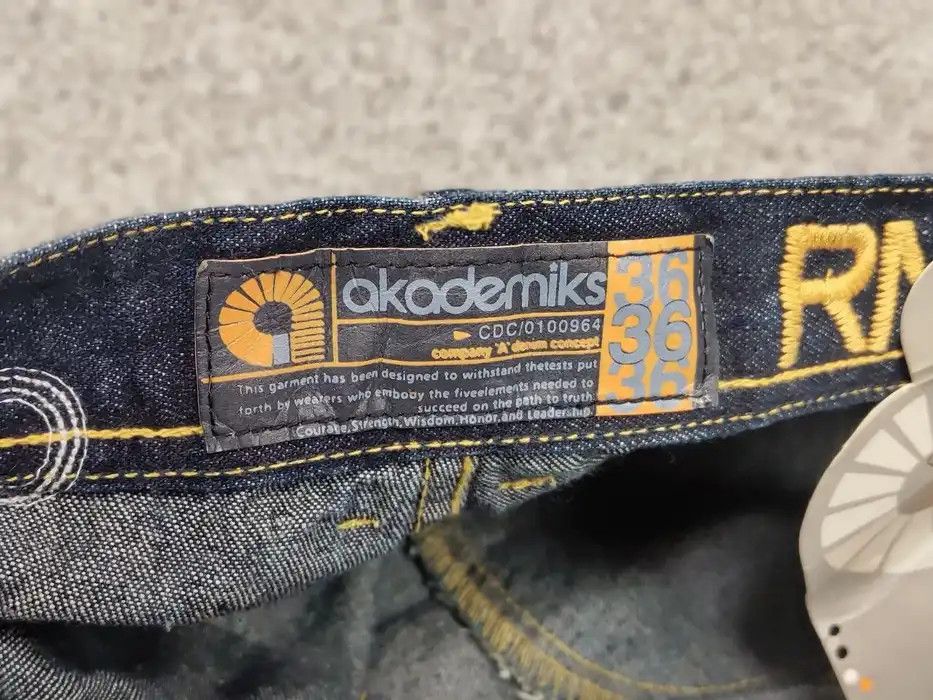 Akademiks Vintage 90's NEW Japan Akademiks Logo Hip Hop Denim Jeans Size US 36 / EU 52 - 9 Thumbnail