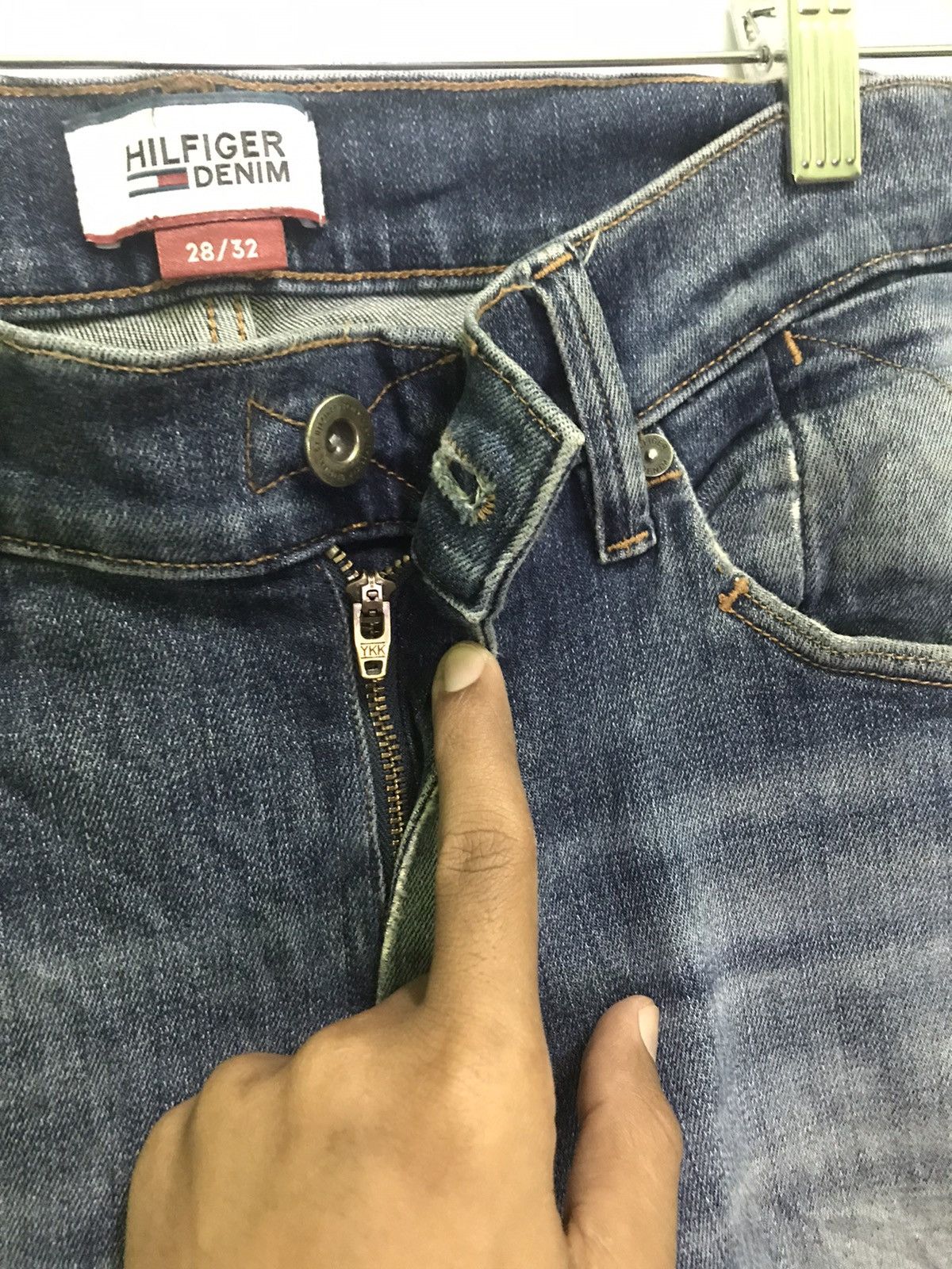 Tommy Hilfiger Vintage Slim Fit Distressed Blue Jeans Men’s Casual Denim Size US 30 / EU 46 - 6 Thumbnail