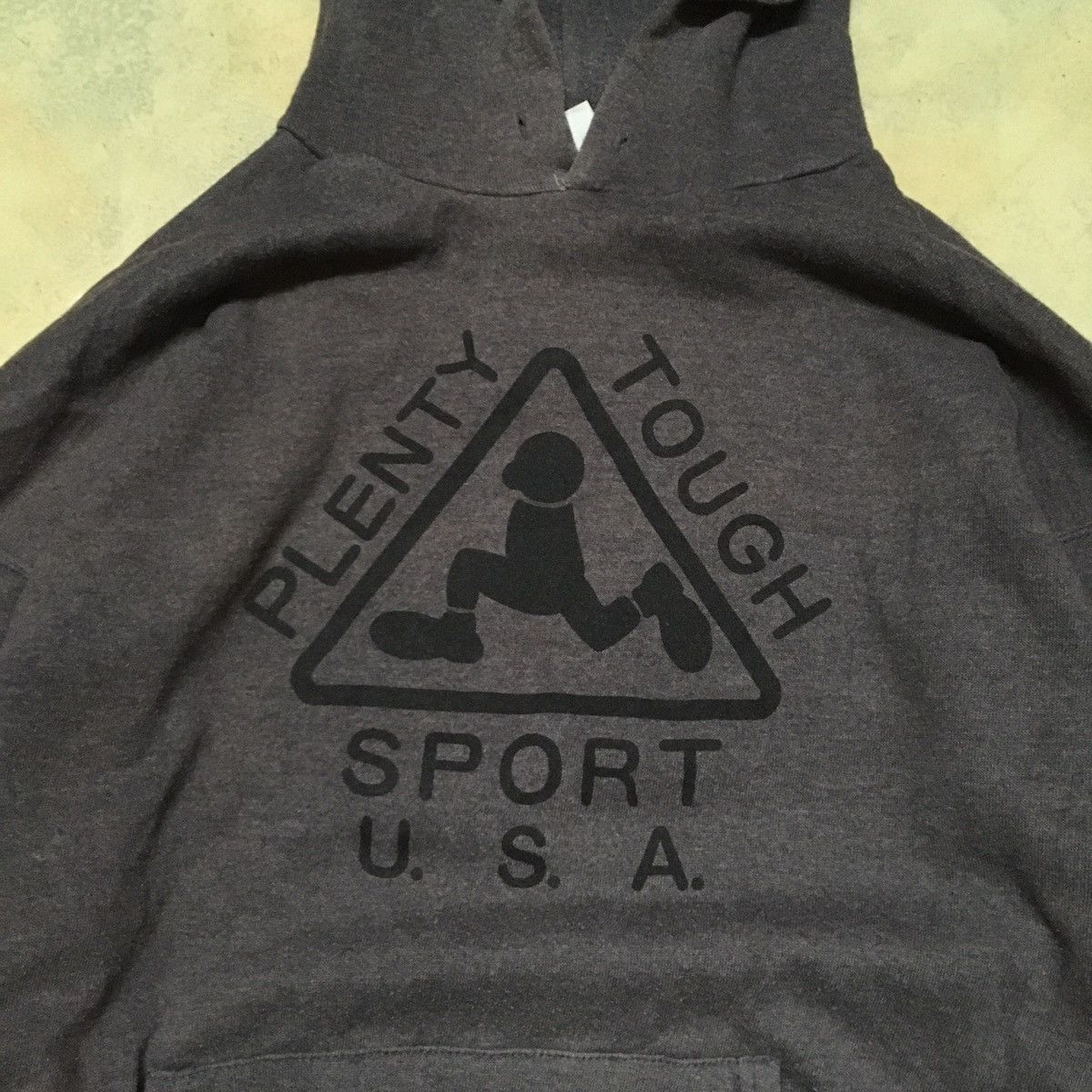 Japanese Brand Vintage Plenty Tough Sport USA Big Logo Size US L / EU 52-54 / 3 - 2 Thumbnail