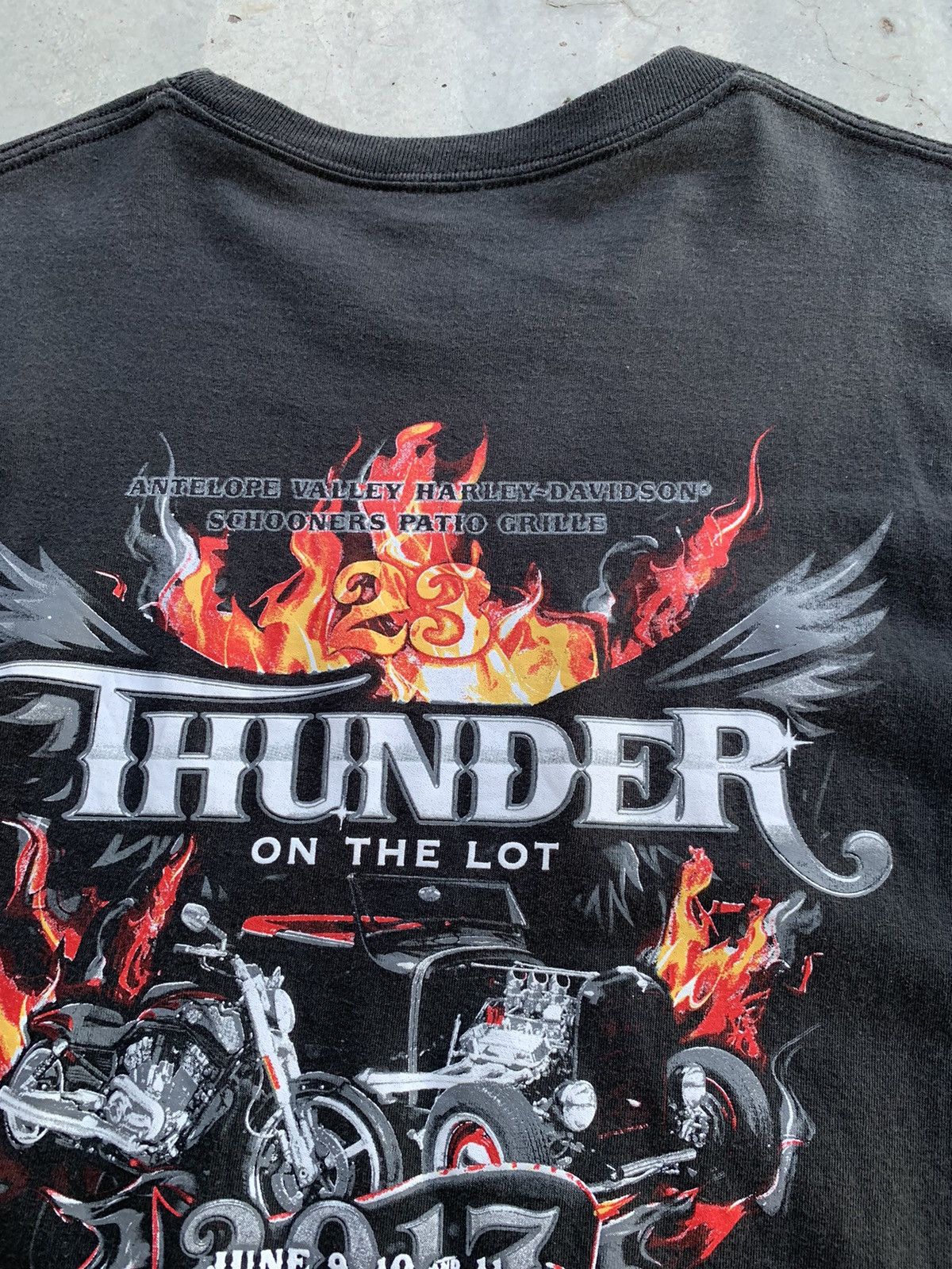 Harley Davidson ThRASHED Faded Harley Davidson Thunder Bike Printed Tshirt Size US XL / EU 56 / 4 - 3 Thumbnail