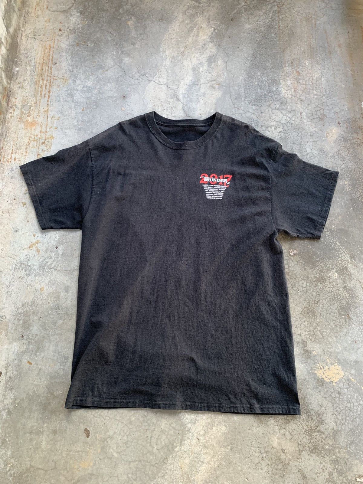 Harley Davidson ThRASHED Faded Harley Davidson Thunder Bike Printed Tshirt Size US XL / EU 56 / 4 - 4 Thumbnail