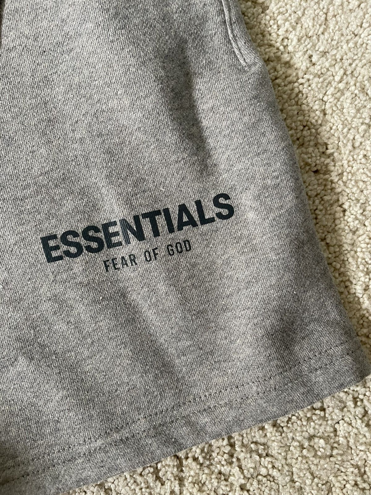 FOG × Fear of God × Pacsun Fear of God ESSENTIALS Heather Oat Sweat Shorts FW21 Sz (L) Size US 34 / EU 50 - 2 Thumbnail
