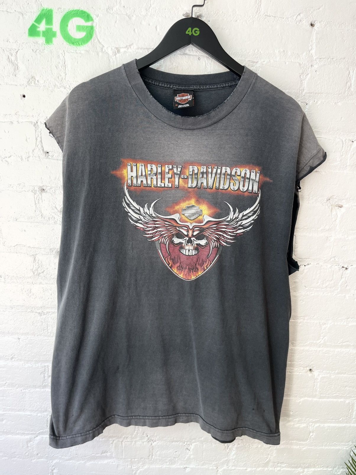 Harley Davidson × Vintage Vintage THRASHED Harley Davidson Skull Tank Top Cut Shirt Size US XL / EU 56 / 4 - 1 Thumbnail
