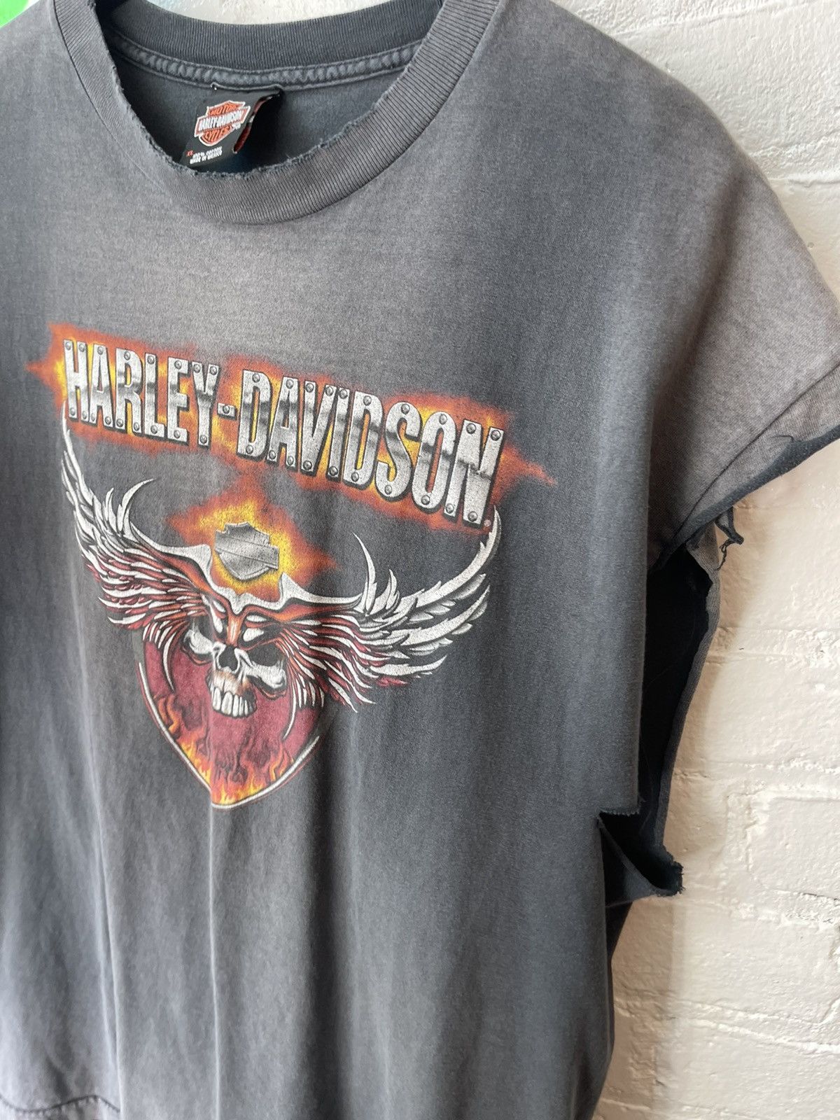 Harley Davidson × Vintage Vintage THRASHED Harley Davidson Skull Tank Top Cut Shirt Size US XL / EU 56 / 4 - 4 Thumbnail