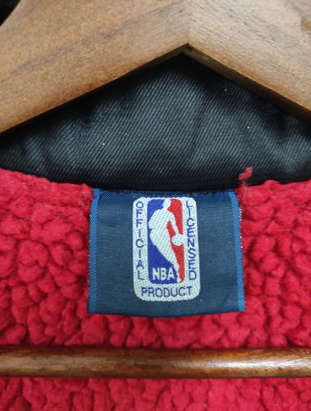 NBA × Vintage Vintage 90s NBA Chicago Bulls Long Nylon Basketball Jacket Size US XL / EU 56 / 4 - 9 Thumbnail
