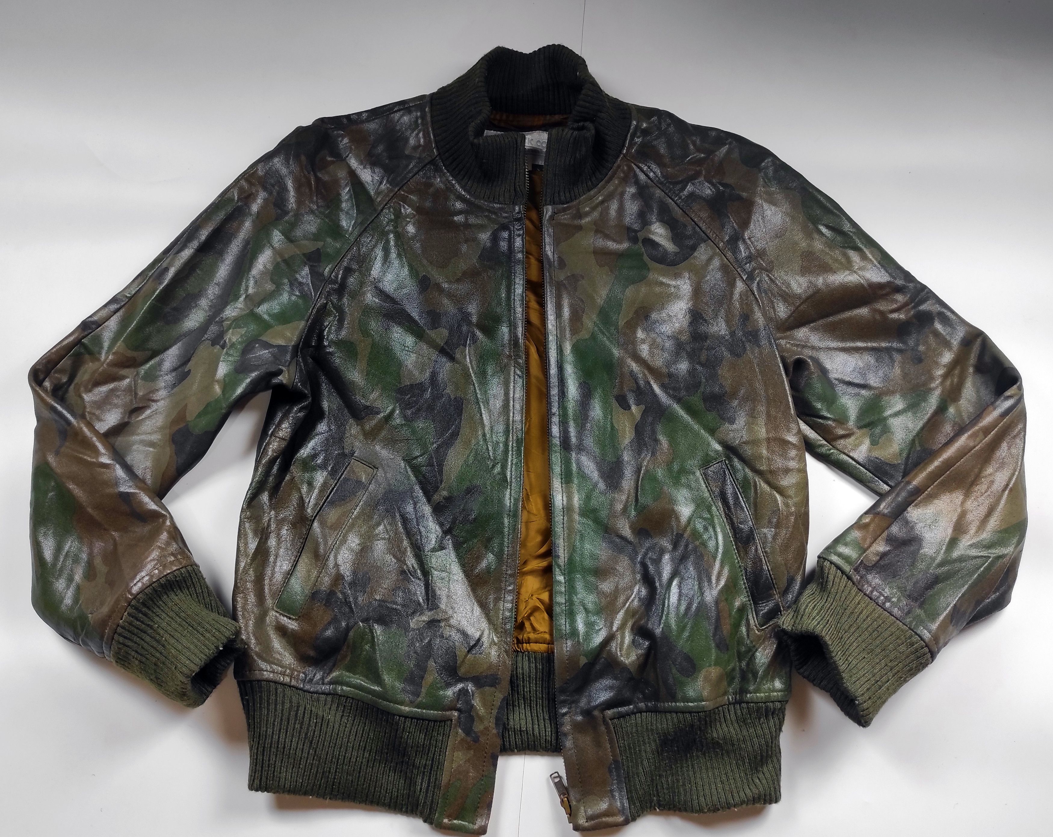 Japanese Brand Rare patriccox Wanabe Bomber Jacket Camo Genuine Leather Size US S / EU 44-46 / 1 - 1 Thumbnail