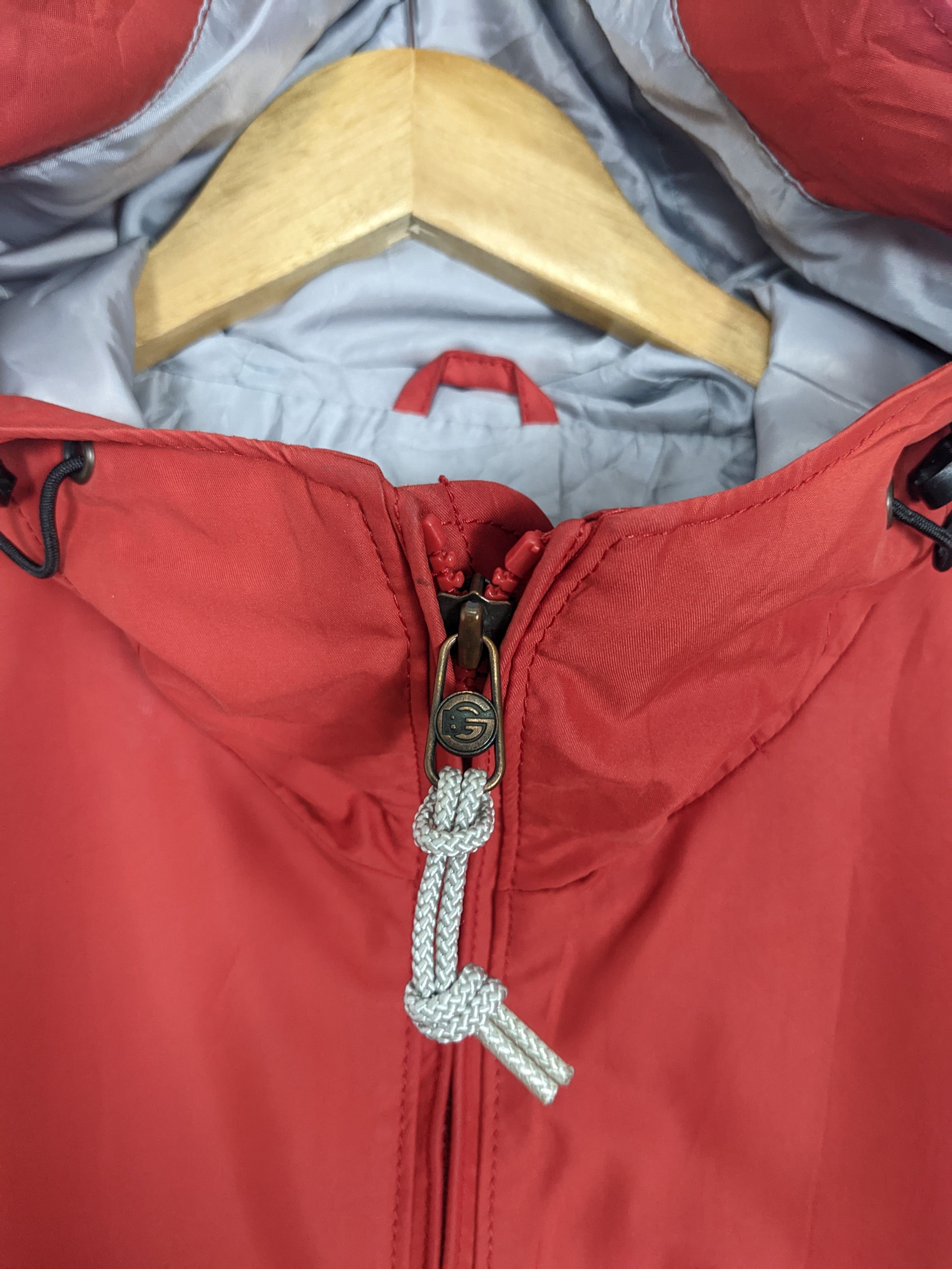 Japanese Brand Vintage BG Windbreaker Jackets Hooded Size US S / EU 44-46 / 1 - 3 Thumbnail