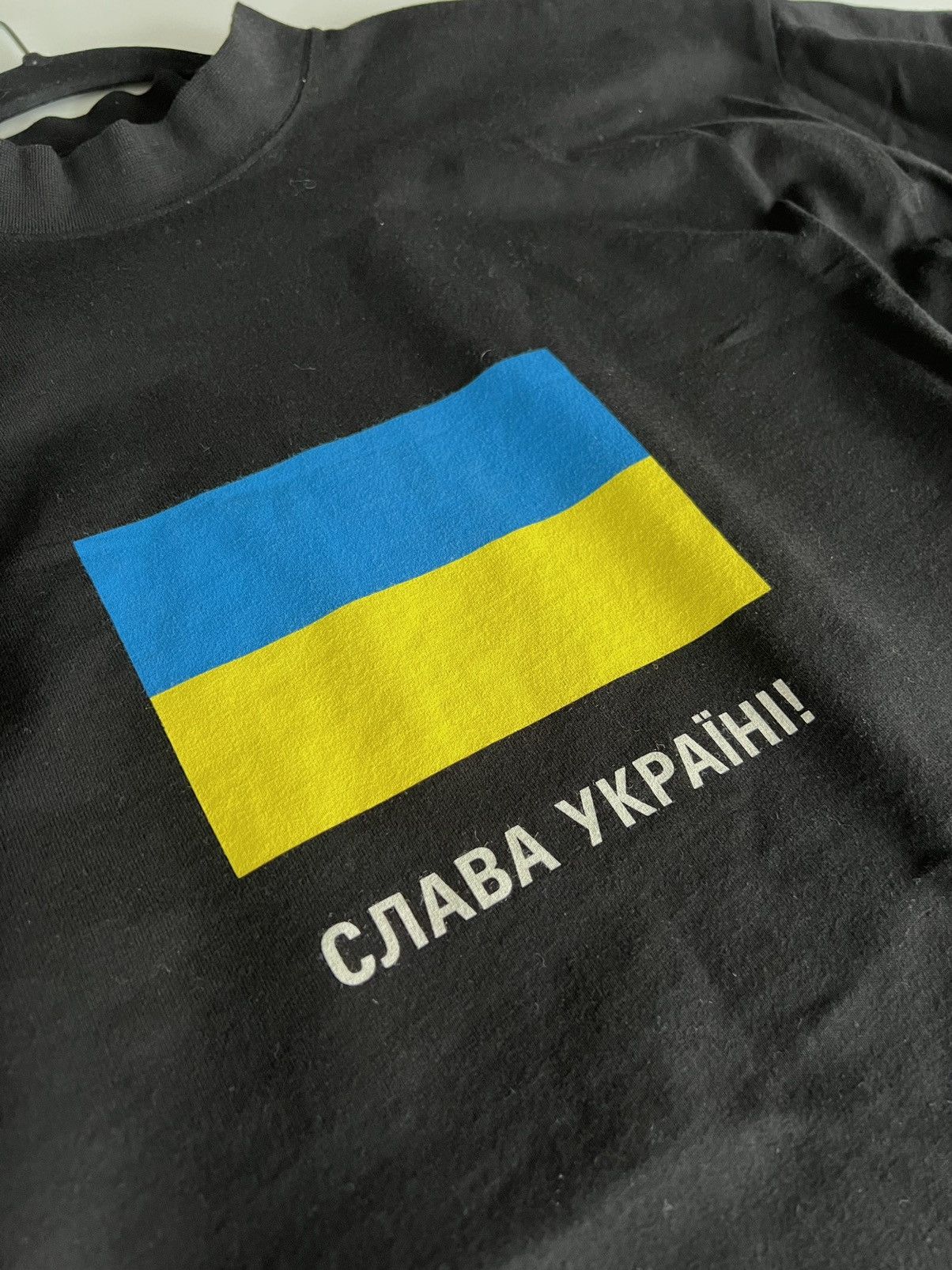 Balenciaga Balenciaga LIMITED EDITION Ukraine Unite24 T-Shirt Size US M / EU 48-50 / 2 - 3 Thumbnail