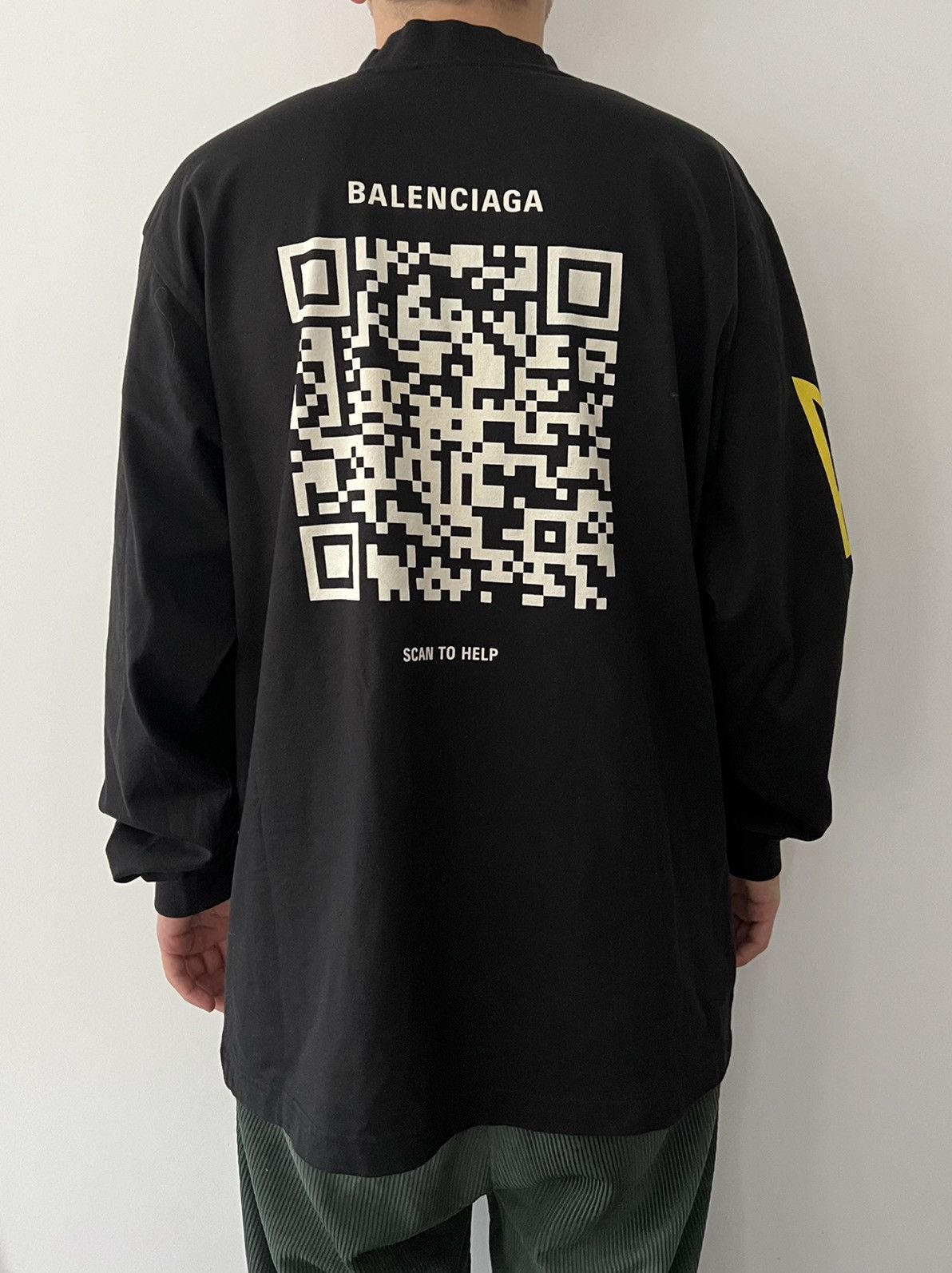Balenciaga Balenciaga LIMITED EDITION Ukraine Unite24 T-Shirt Size US M / EU 48-50 / 2 - 7 Thumbnail