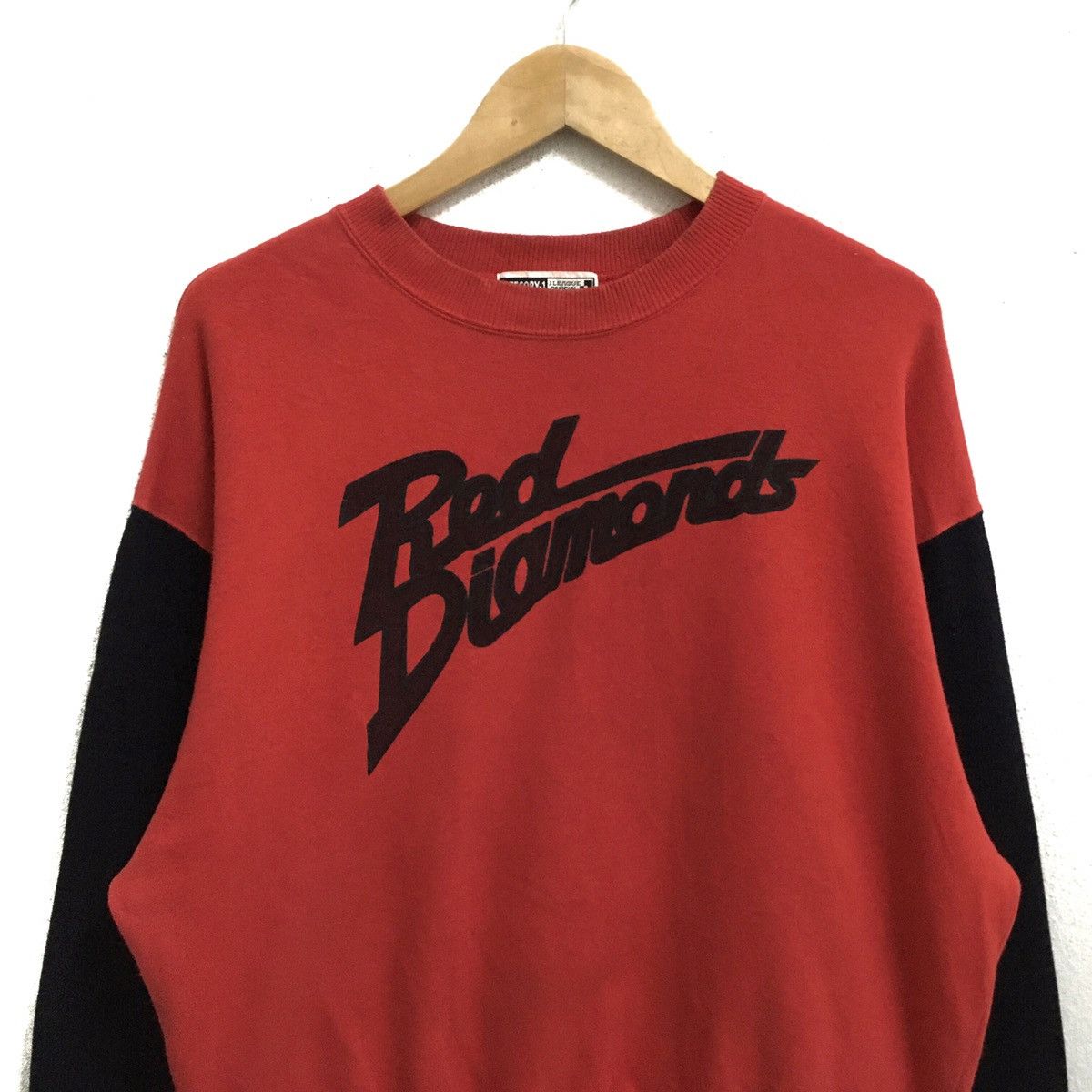 Japanese Brand × Vintage Vintage URAWA RED DIAMOND Football Club J.League Sweatshirt Size US L / EU 52-54 / 3 - 3 Thumbnail