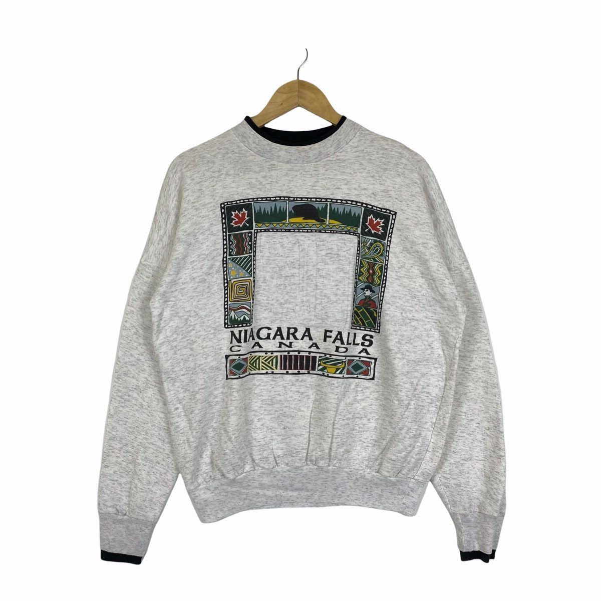 Vintage NIAGARA FALLS CANADA Big Logo Sweatshirt Pullover